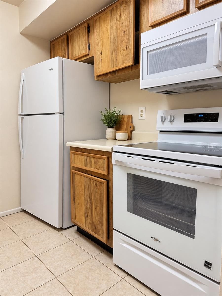 Kitchen  - Virtually Staged - 4033 DREAM OAK PL #101, TAMPA