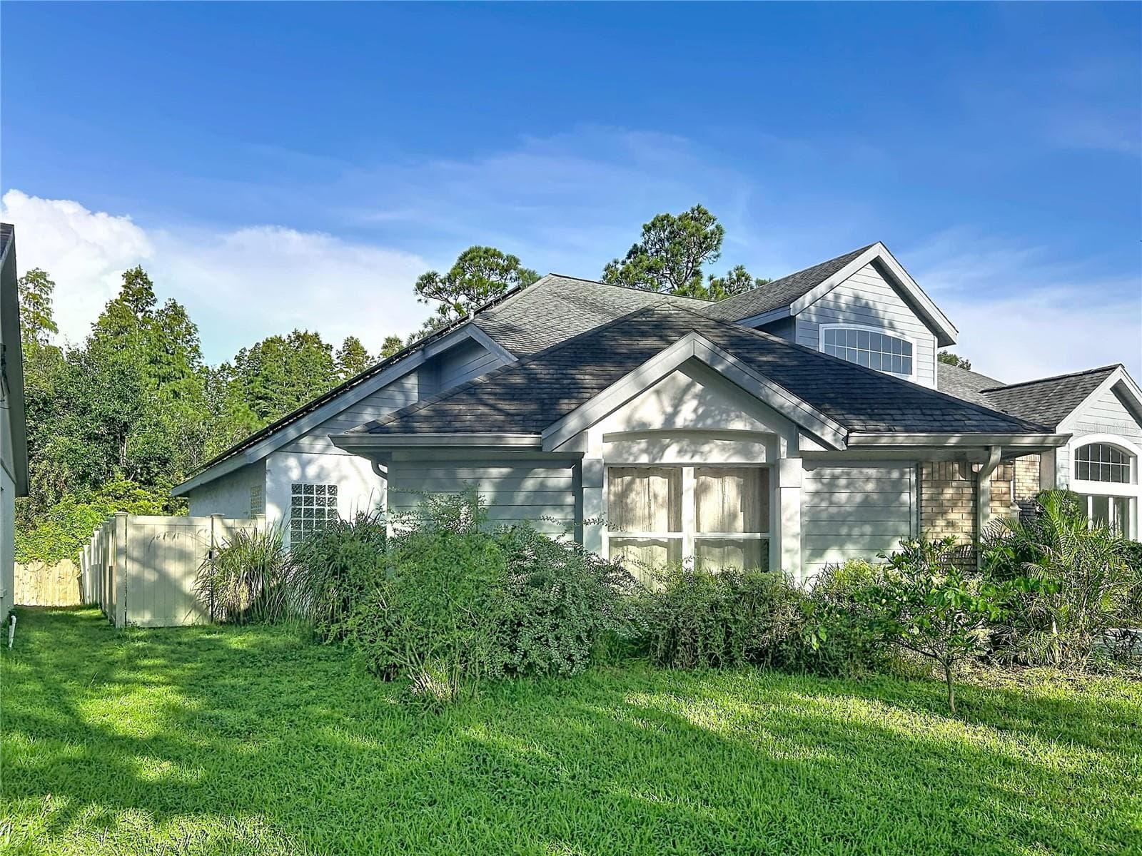 Single Family Residence at 9122 ROCKROSE DR, TAMPA, photo 30 of 32