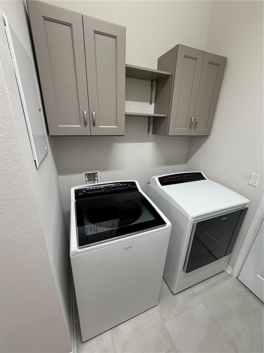 Single Family Residence at 13183 WOODFORD ST, ORLANDO, photo 16 of 37
