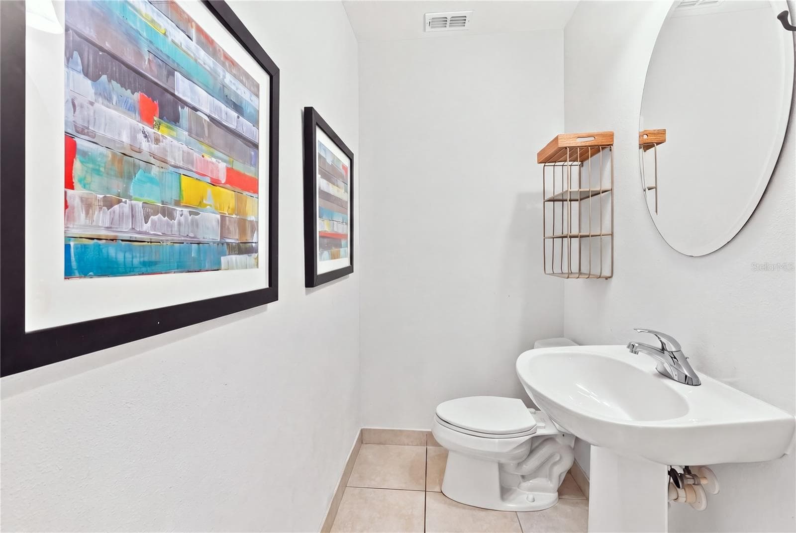 Single Family Residence at 902 WATERSIDE DR, CELEBRATION, photo 7 of 52