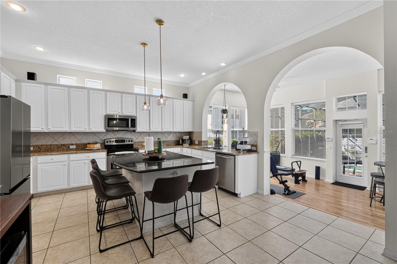 Single Family Residence at 902 WATERSIDE DR, CELEBRATION, photo 13 of 52