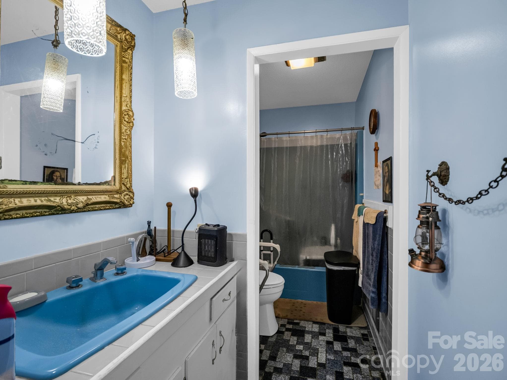 Bathroom 1 - 48 Roberts Cove Road, Weaverville