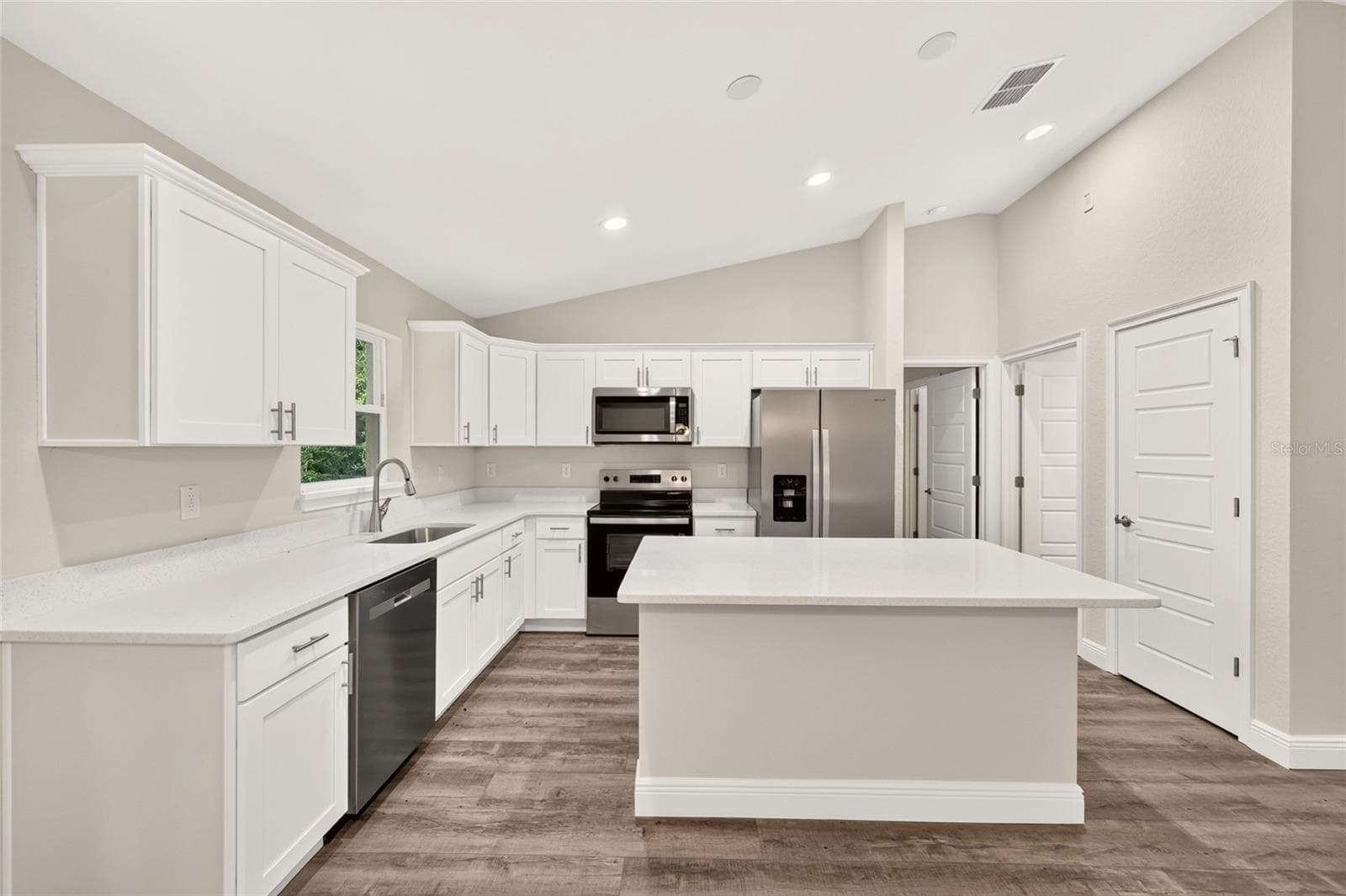 Single Family Residence at 98 PECAN COURSE CIR, OCALA, photo 8 of 60