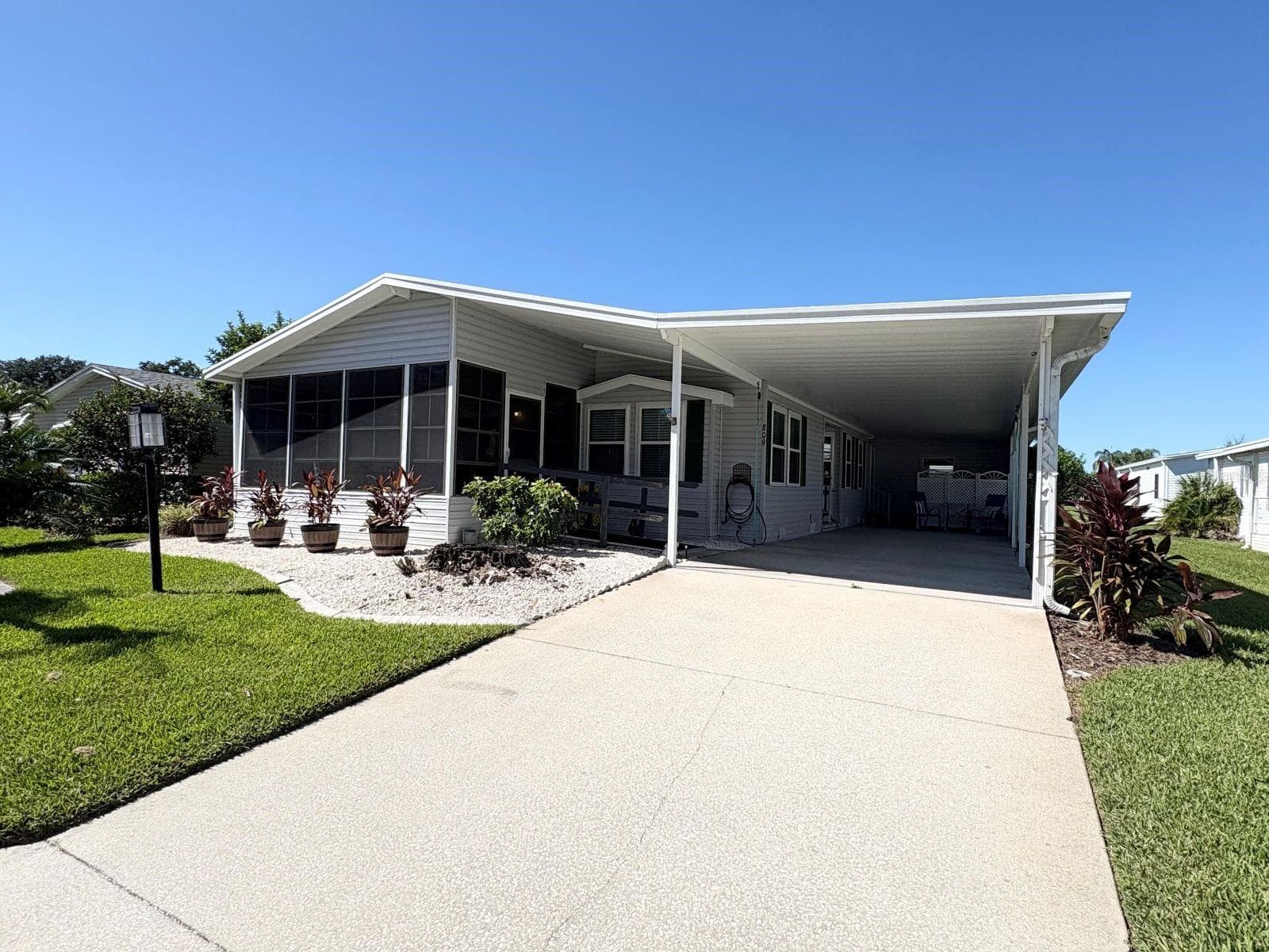 Manufactured Home at 809 STARBOARD AVE, EDGEWATER, photo 3 of 53
