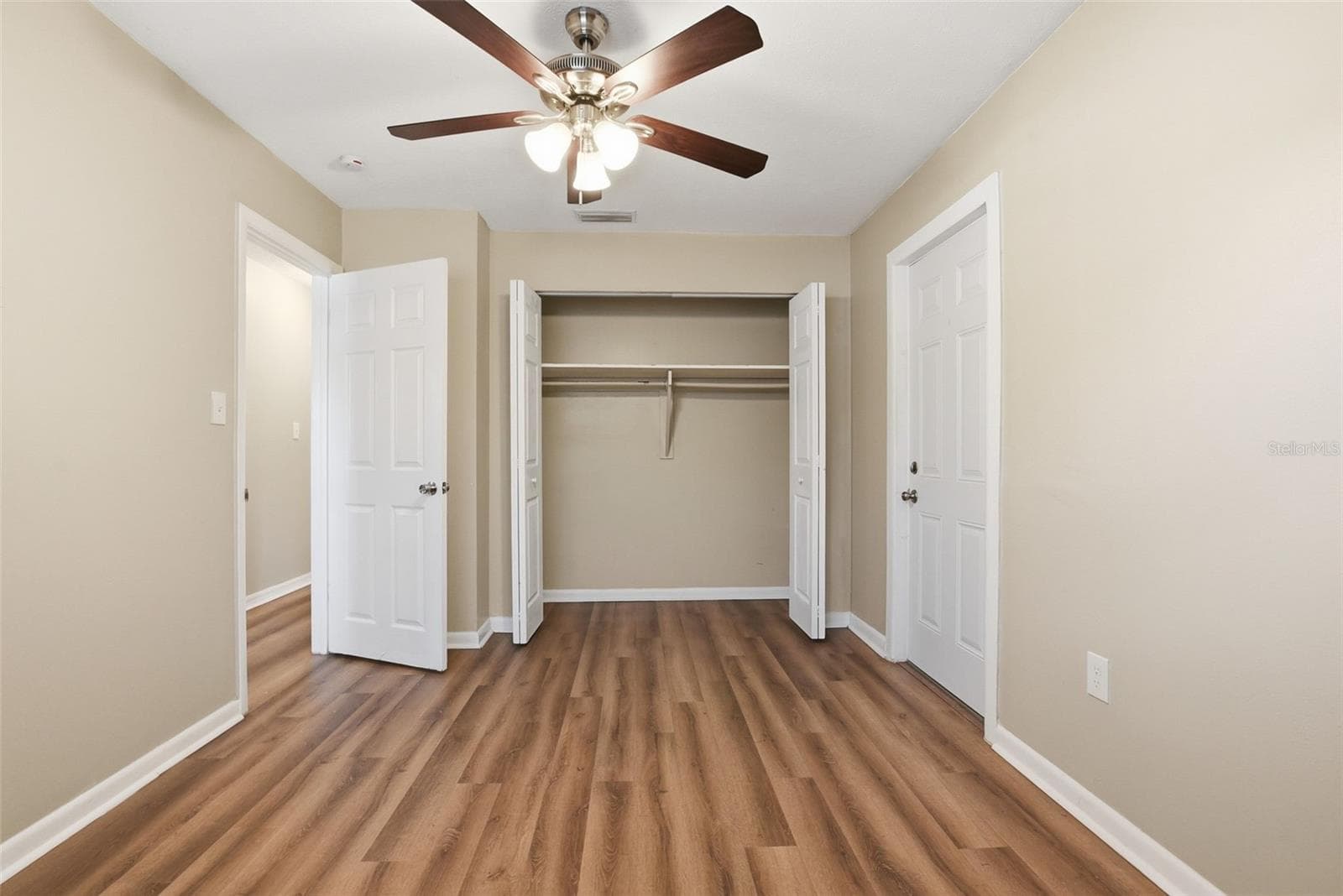 Single Family Residence at 1317 BRAEBURY DR, LEESBURG, photo 14 of 30
