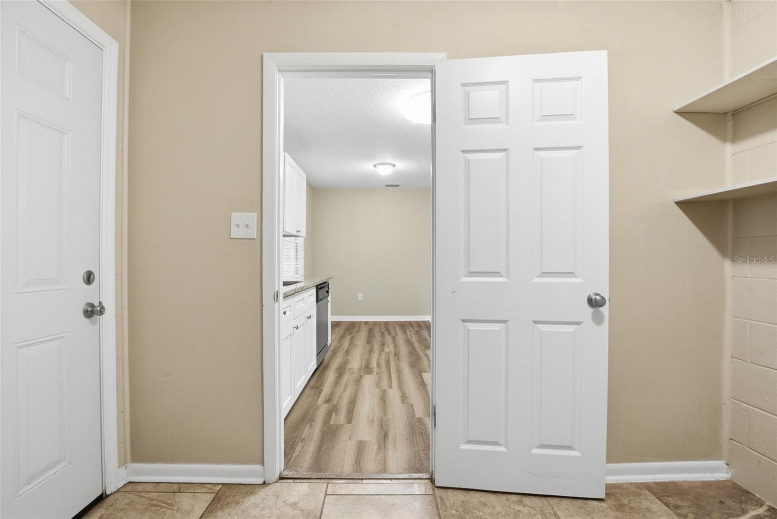 Single Family Residence at 1317 BRAEBURY DR, LEESBURG, photo 21 of 30