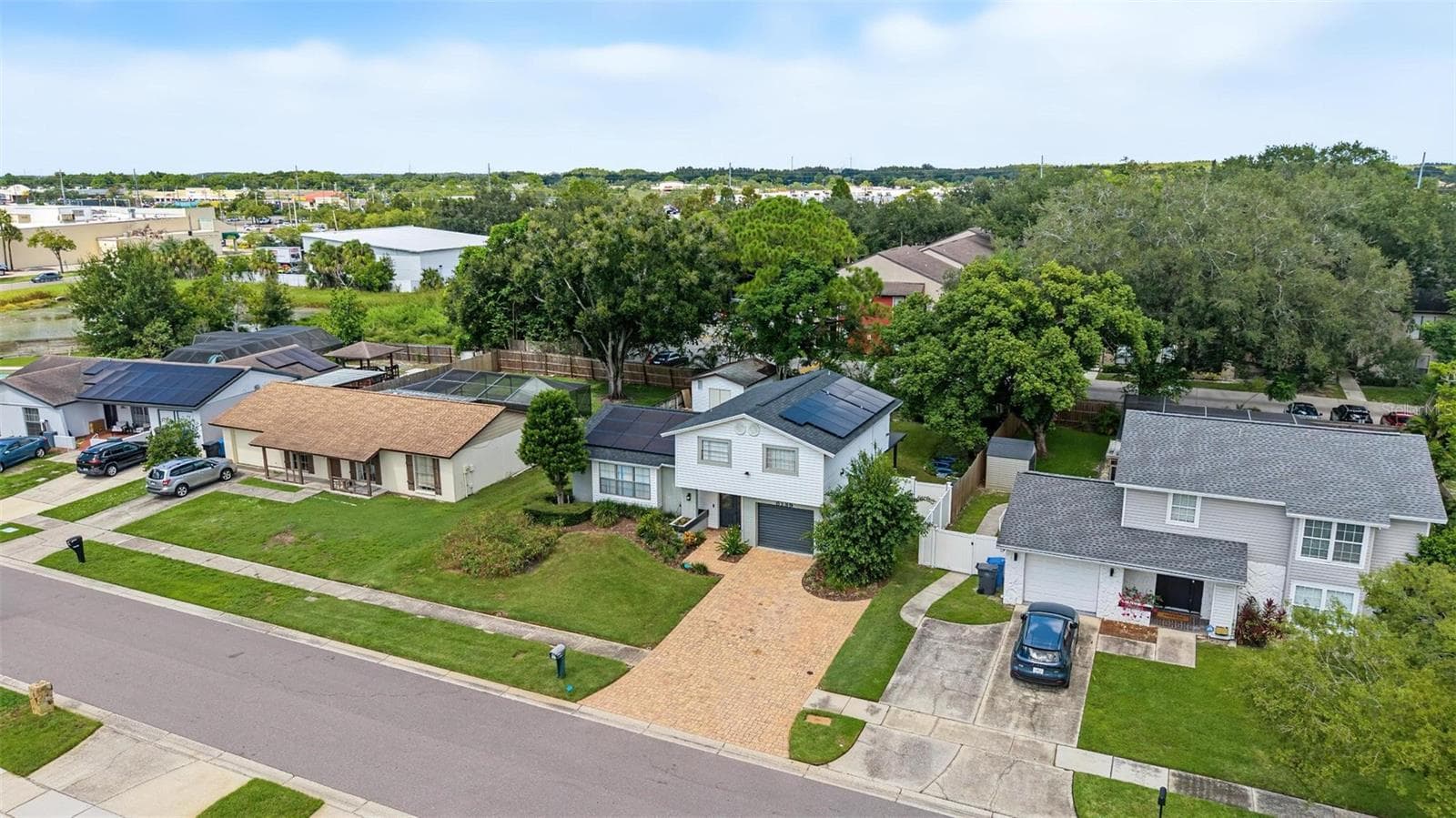Single Family Residence at 8239 VASSAR CIR, TAMPA, photo 4 of 35