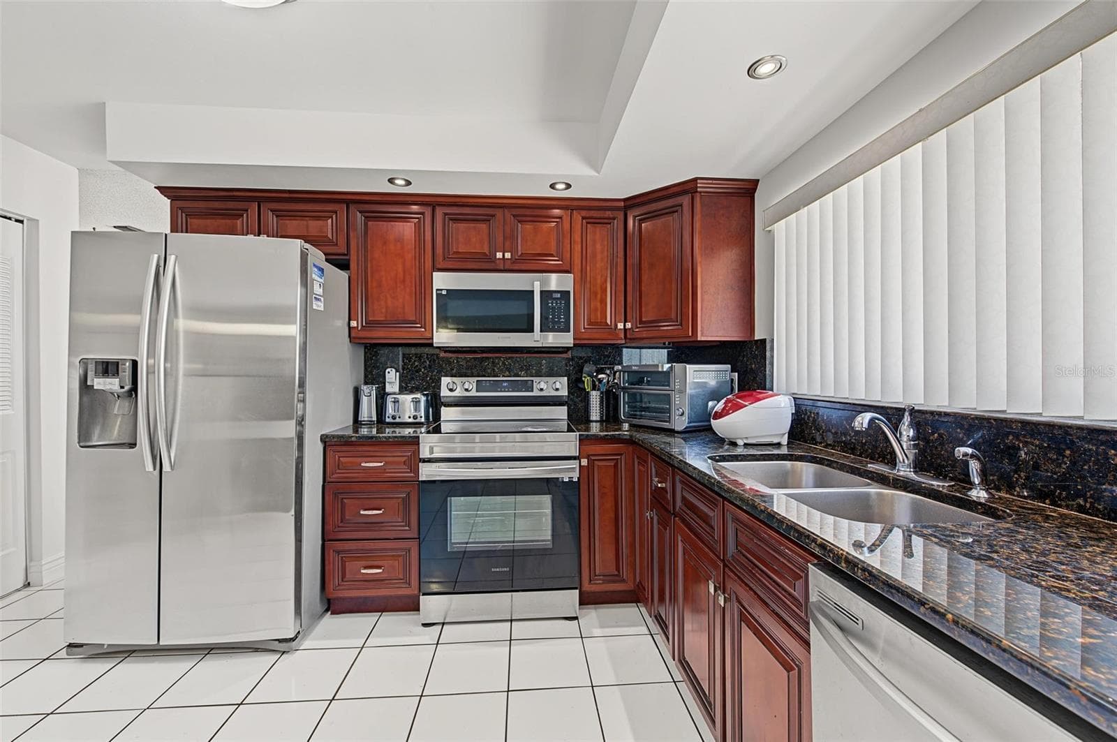 Single Family Residence at 8239 VASSAR CIR, TAMPA, photo 12 of 35
