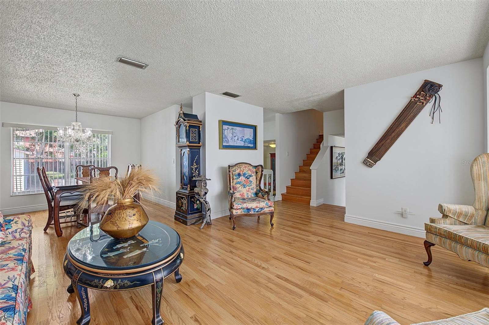 Dining room/Living Room - 8239 VASSAR CIR, TAMPA