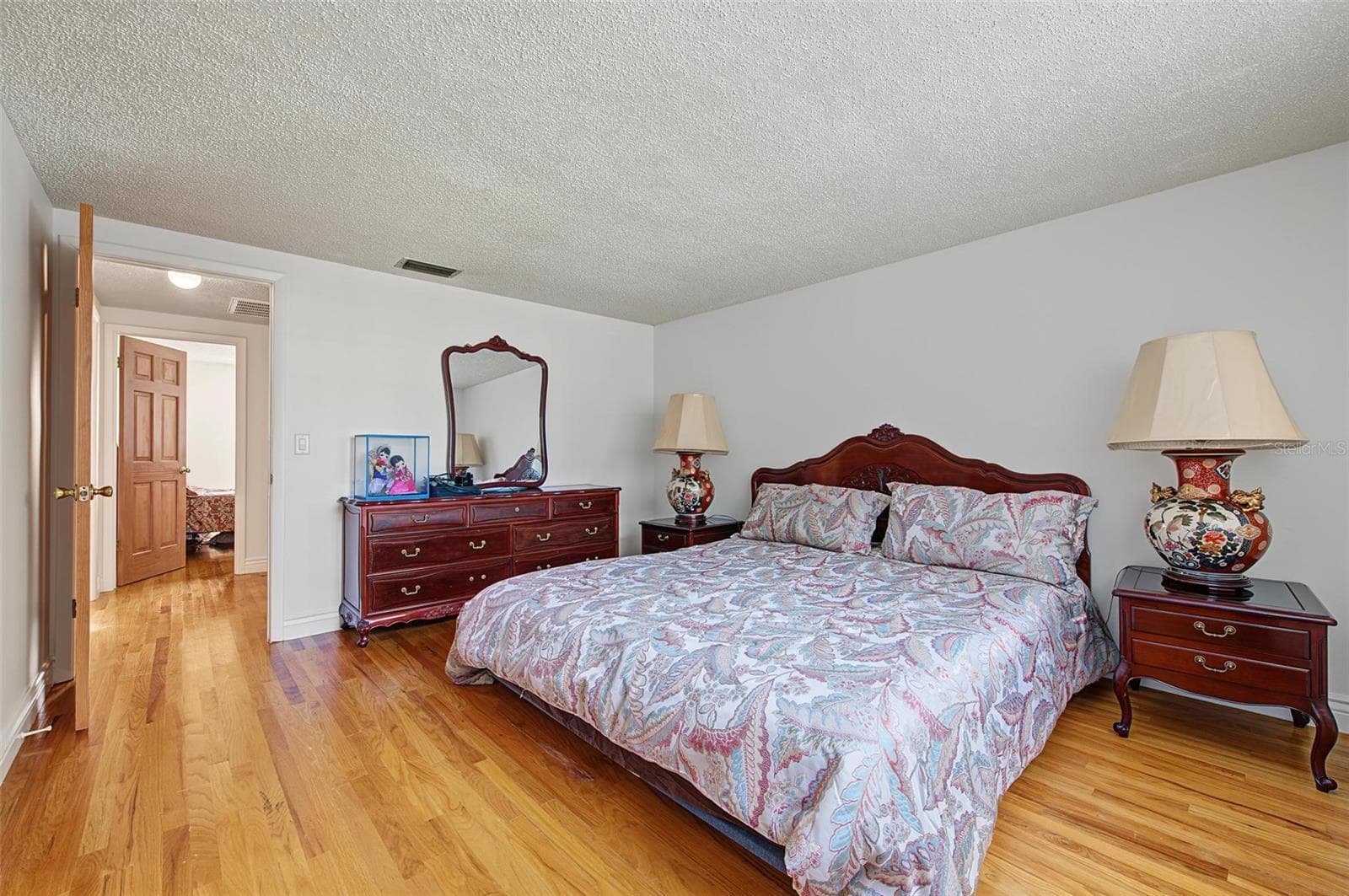 Second floor Master bedroom - 8239 VASSAR CIR, TAMPA
