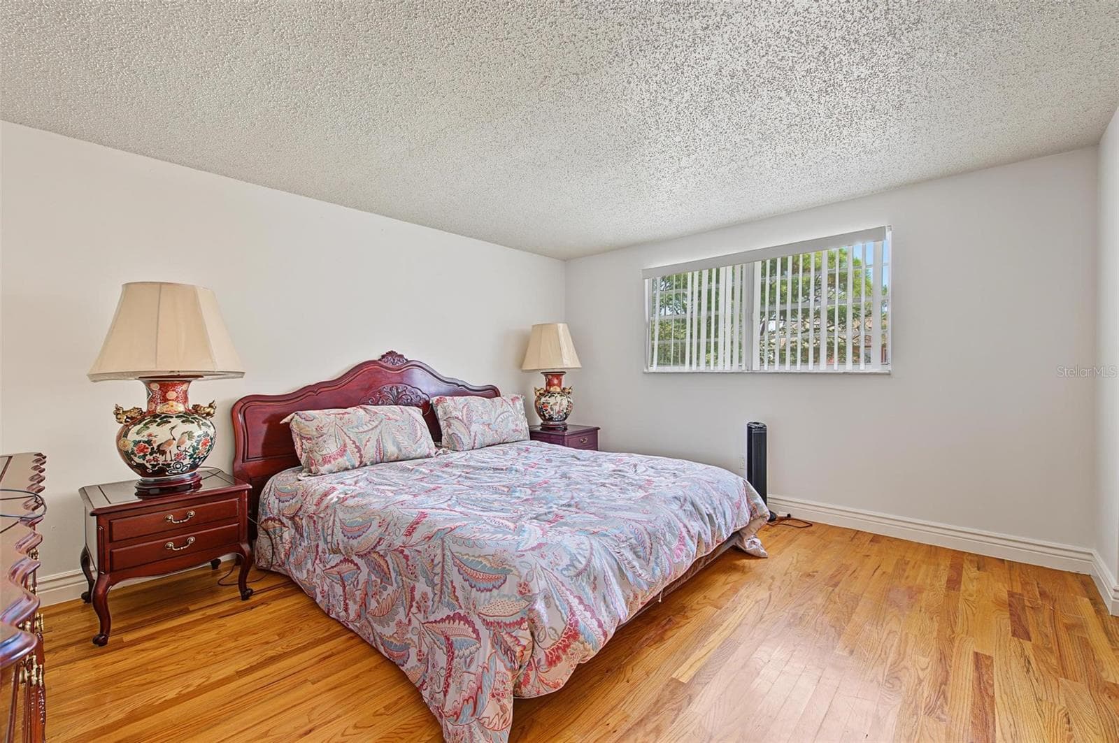 Single Family Residence at 8239 VASSAR CIR, TAMPA, photo 20 of 35