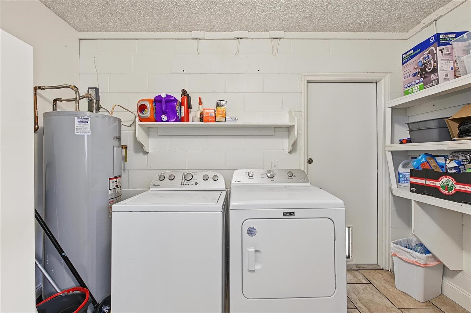 first floor laundry room - 8239 VASSAR CIR, TAMPA