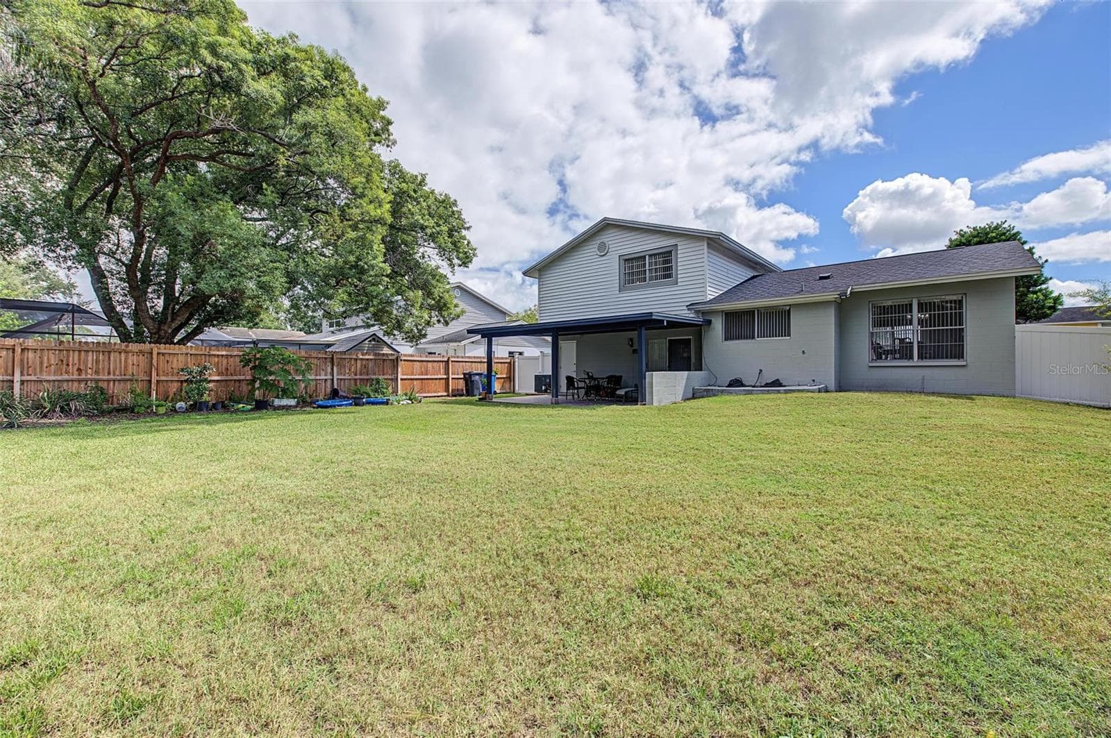 Single Family Residence at 8239 VASSAR CIR, TAMPA, photo 33 of 35