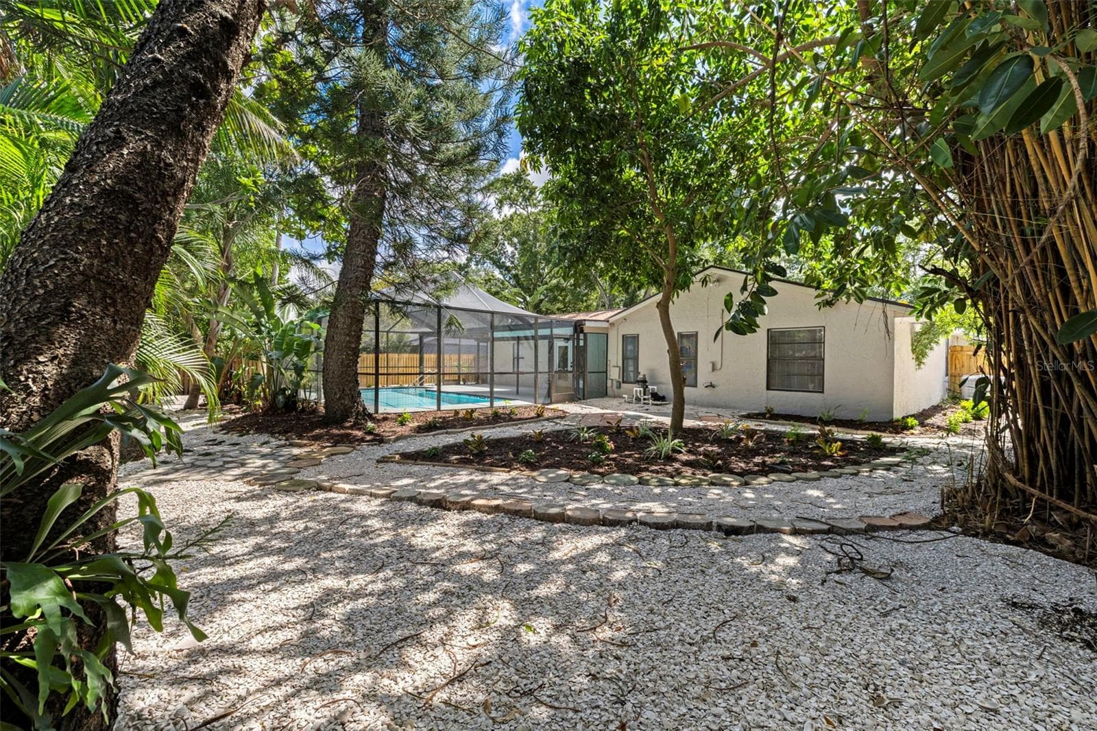 Single Family Residence at 1671 CASTLEWOOD LN, PALM HARBOR, photo 38 of 41