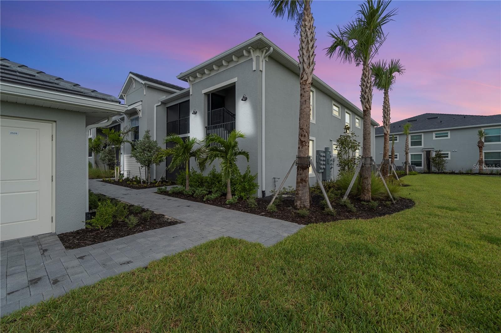 15465 GREEN ACRES AVENUE #2518