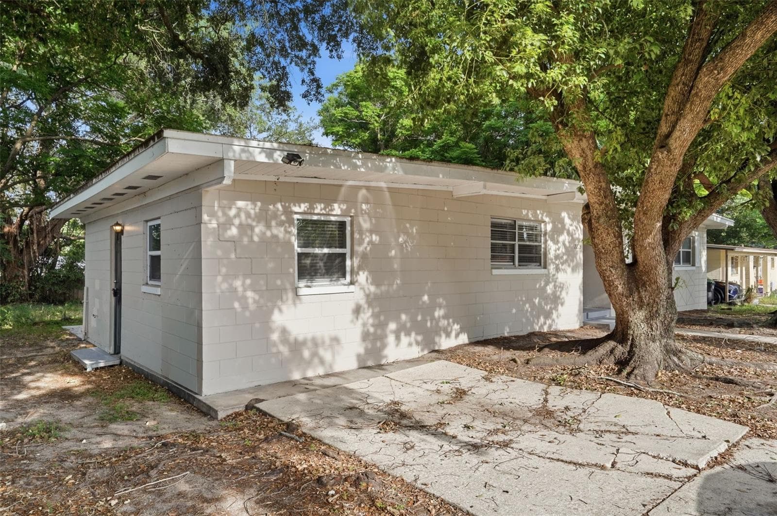 Single Family Residence at 2213 N HIAWASSEE RD, ORLANDO, photo 3 of 31