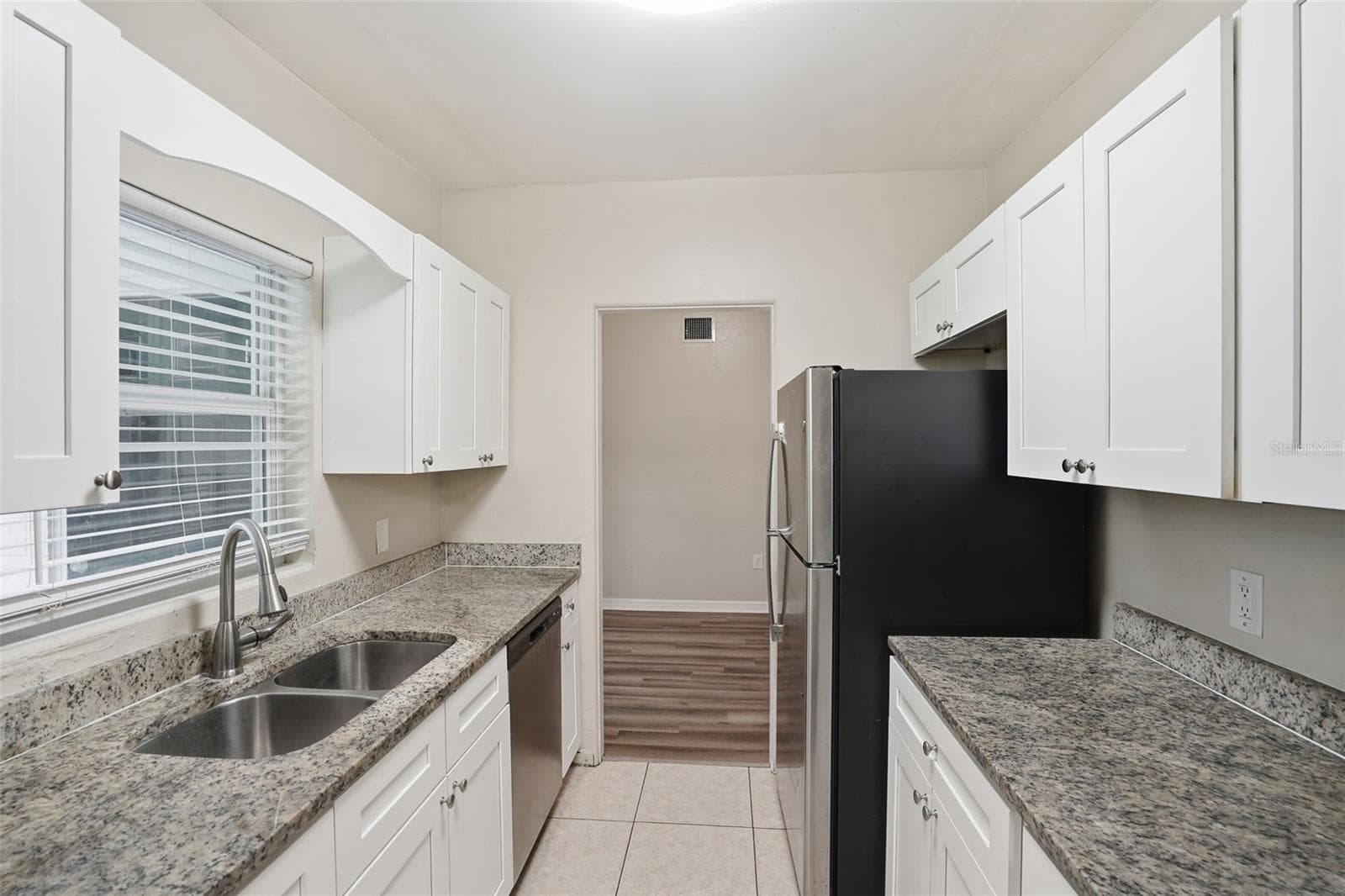 Single Family Residence at 2213 N HIAWASSEE RD, ORLANDO, photo 13 of 31