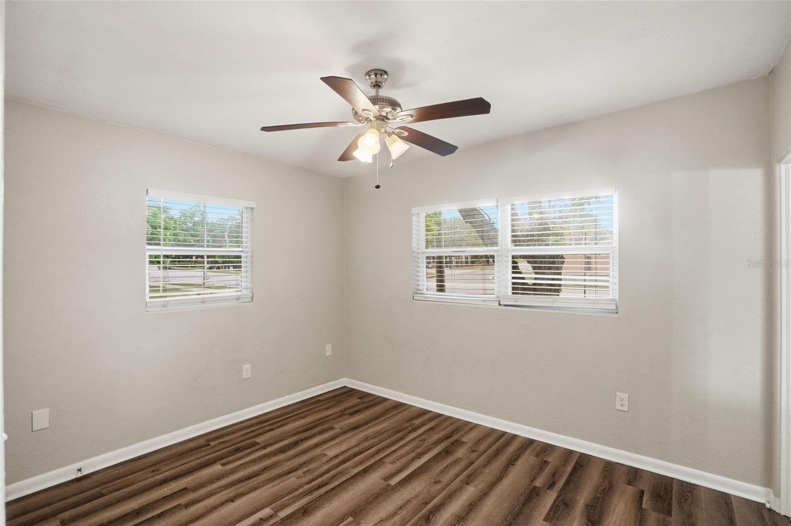 Single Family Residence at 2213 N HIAWASSEE RD, ORLANDO, photo 21 of 31