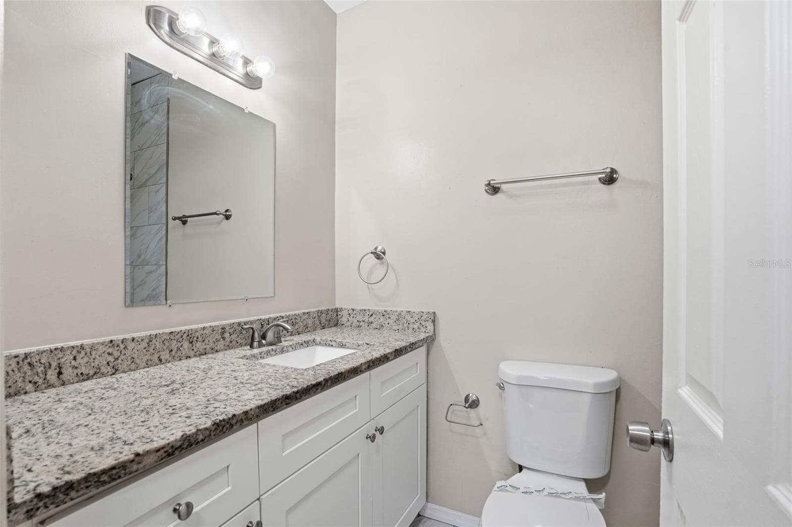 Single Family Residence at 2213 N HIAWASSEE RD, ORLANDO, photo 23 of 31