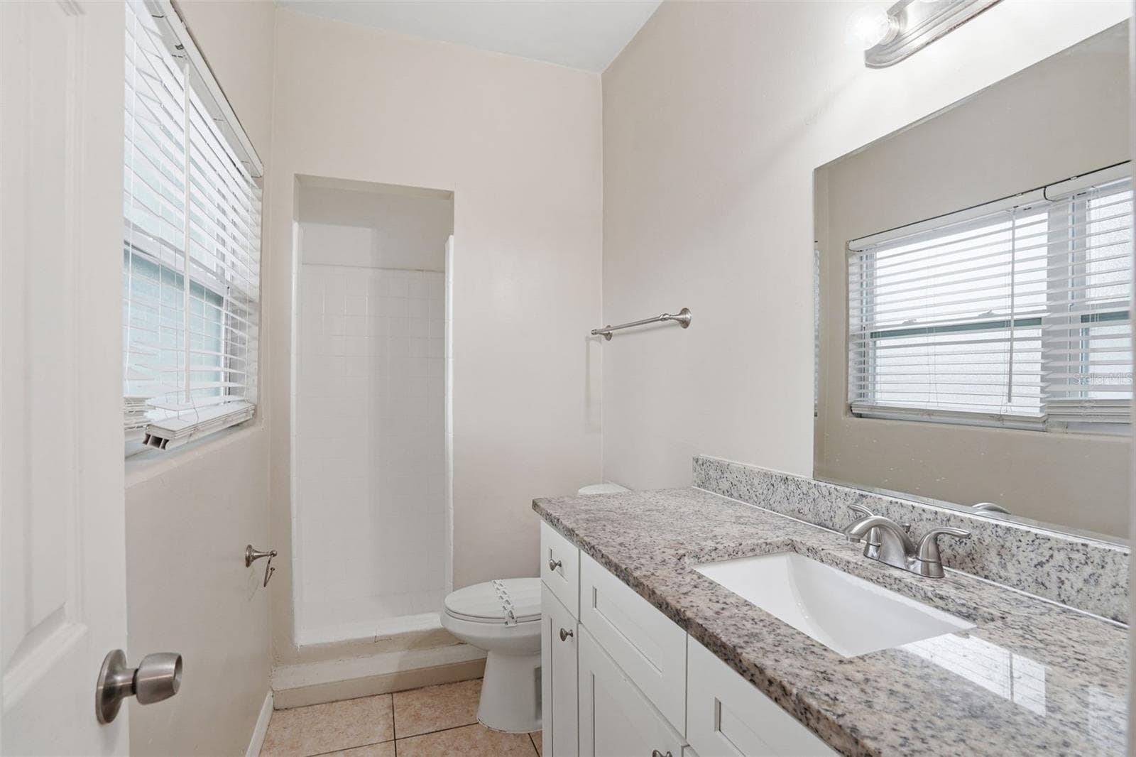 Single Family Residence at 2213 N HIAWASSEE RD, ORLANDO, photo 24 of 31