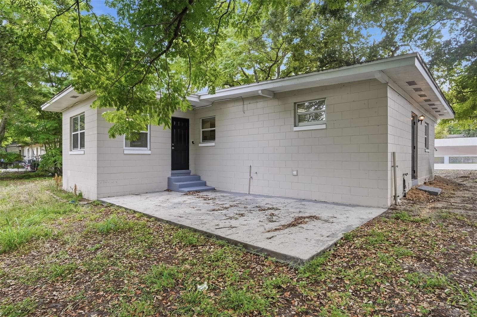 Single Family Residence at 2213 N HIAWASSEE RD, ORLANDO, photo 28 of 31