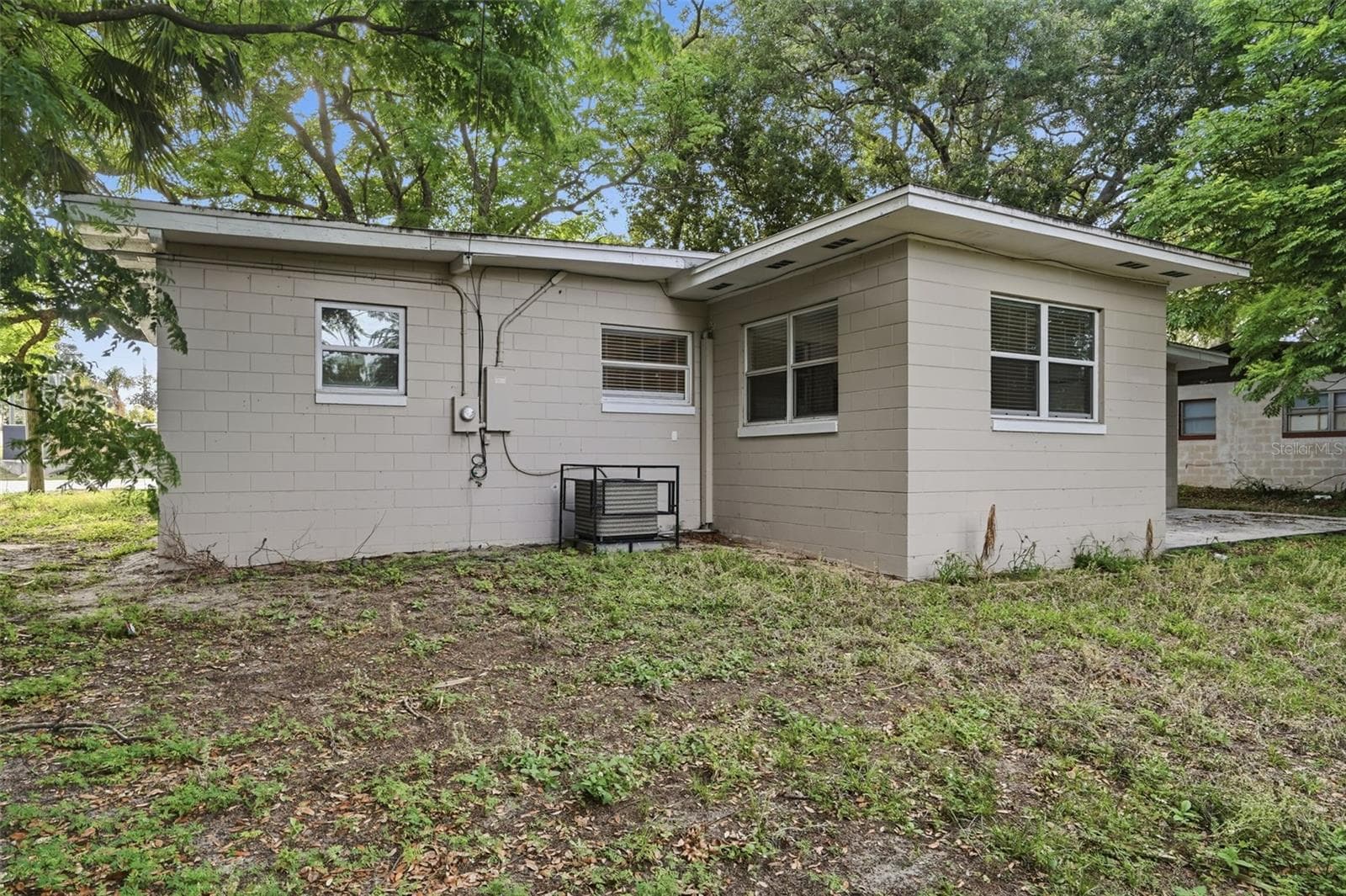 Single Family Residence at 2213 N HIAWASSEE RD, ORLANDO, photo 29 of 31