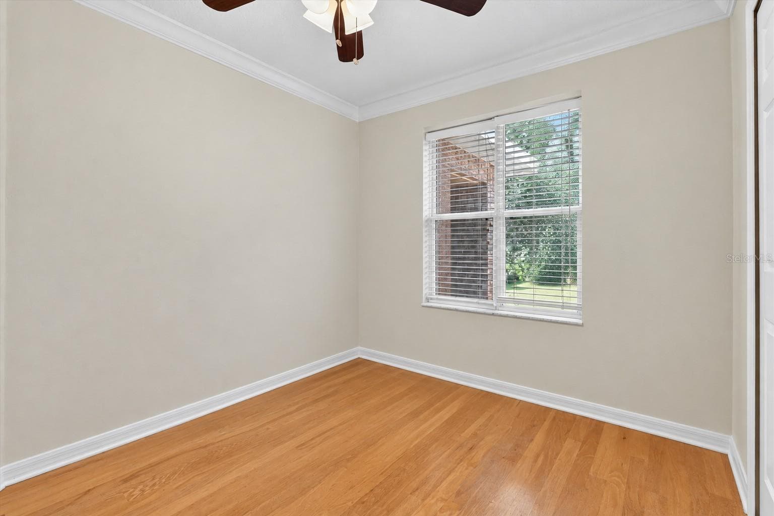 Not staged: The same bedroom shown without furniture. - 2109 WEMBLEY PL, OVIEDO