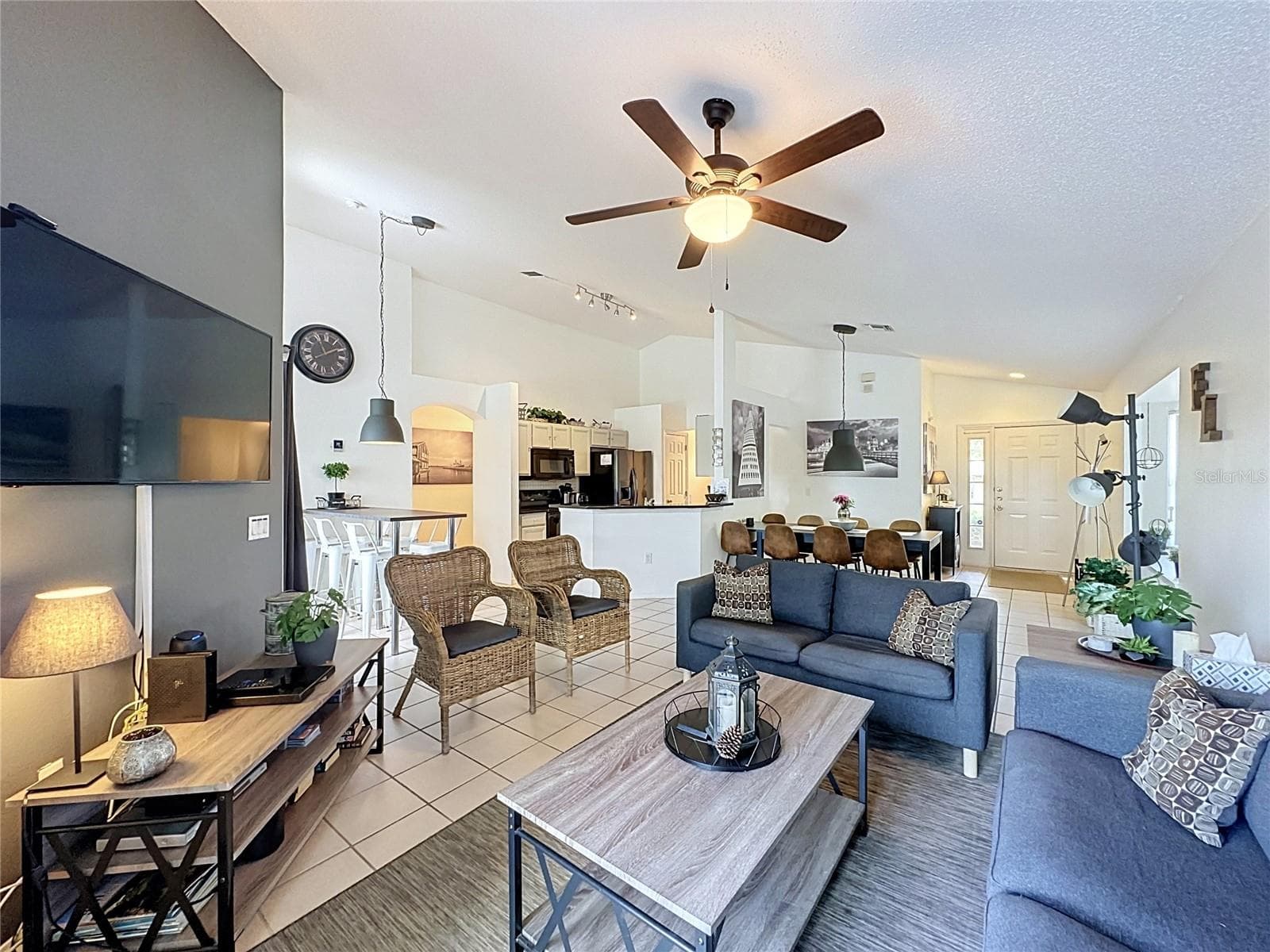 Single Family Residence at 1523 GULF VUE DR, HAINES CITY, photo 13 of 88