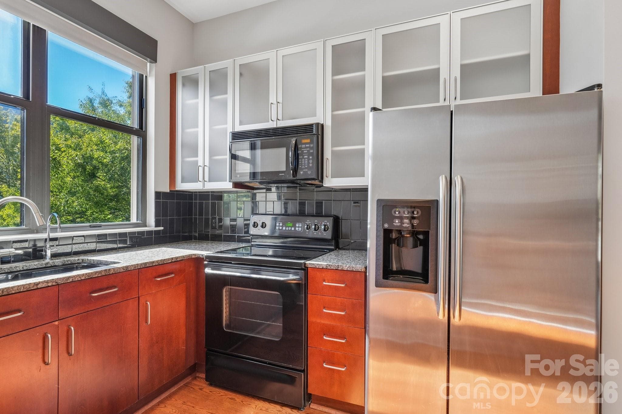 Condominium at 664 Garden District Drive, Charlotte, photo 10 of 47