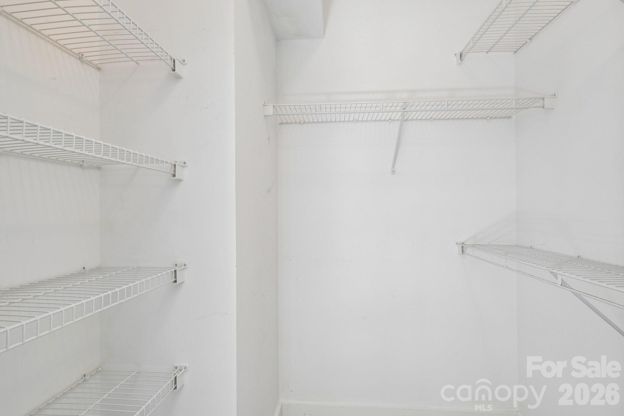 Condominium at 664 Garden District Drive, Charlotte, photo 26 of 47