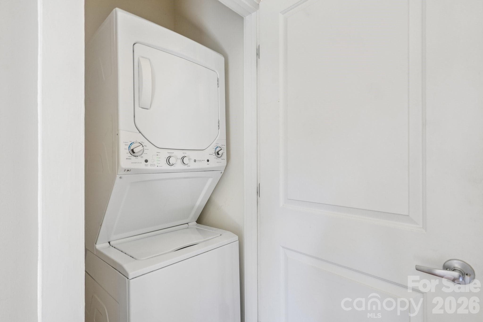Condominium at 664 Garden District Drive, Charlotte, photo 31 of 47