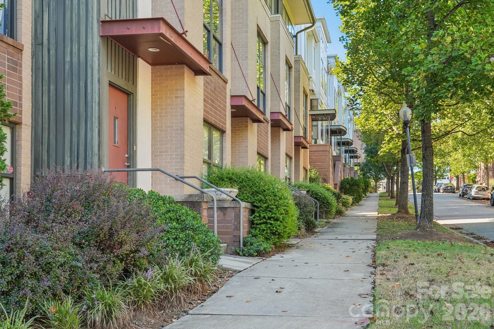 Condominium at 664 Garden District Drive, Charlotte, photo 46 of 47