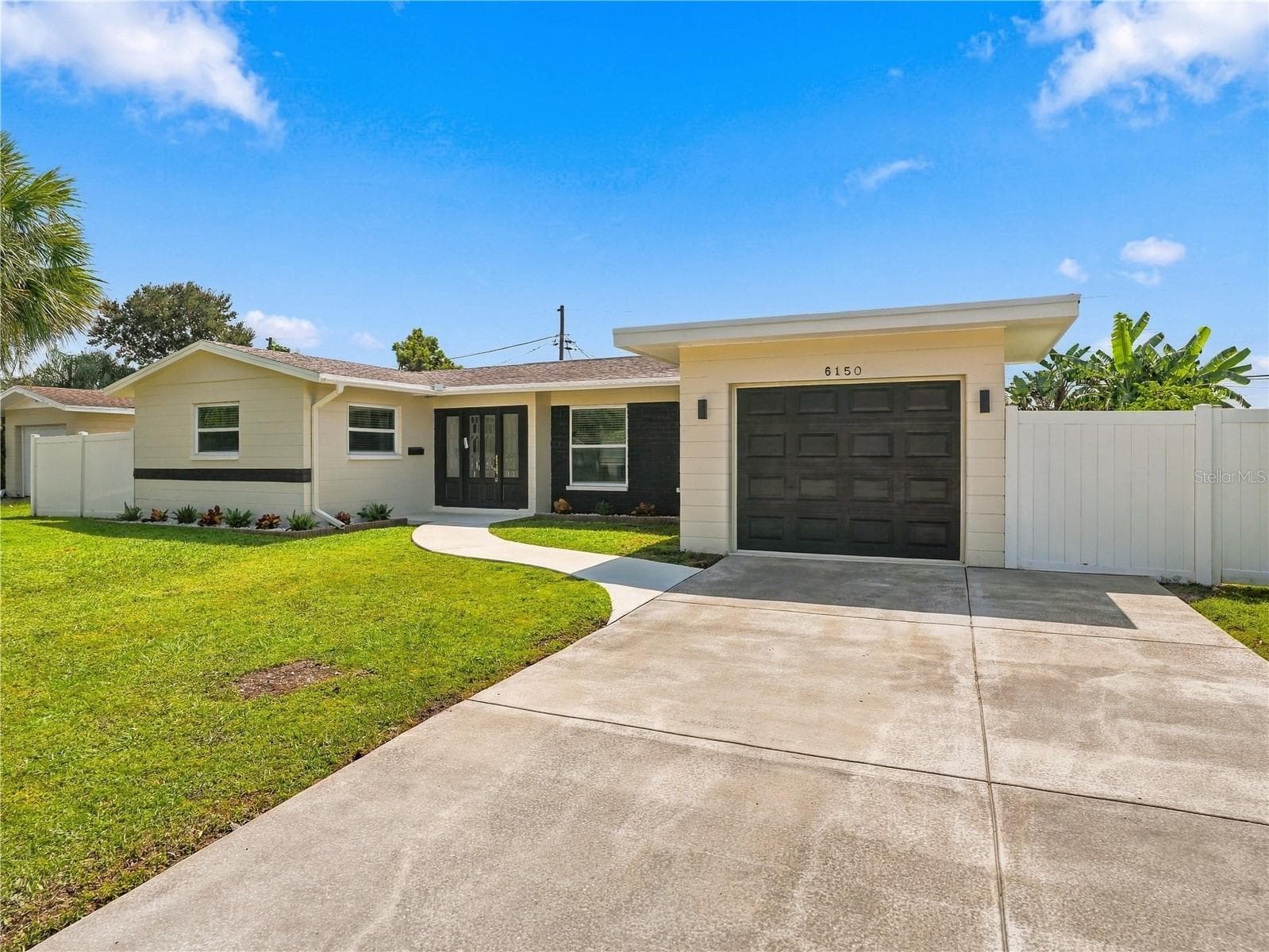 Single Family Residence at 6150 31ST AVE N, ST PETERSBURG, photo 3 of 37