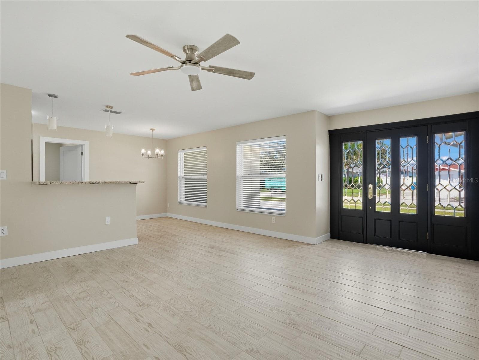 Single Family Residence at 6150 31ST AVE N, ST PETERSBURG, photo 4 of 37