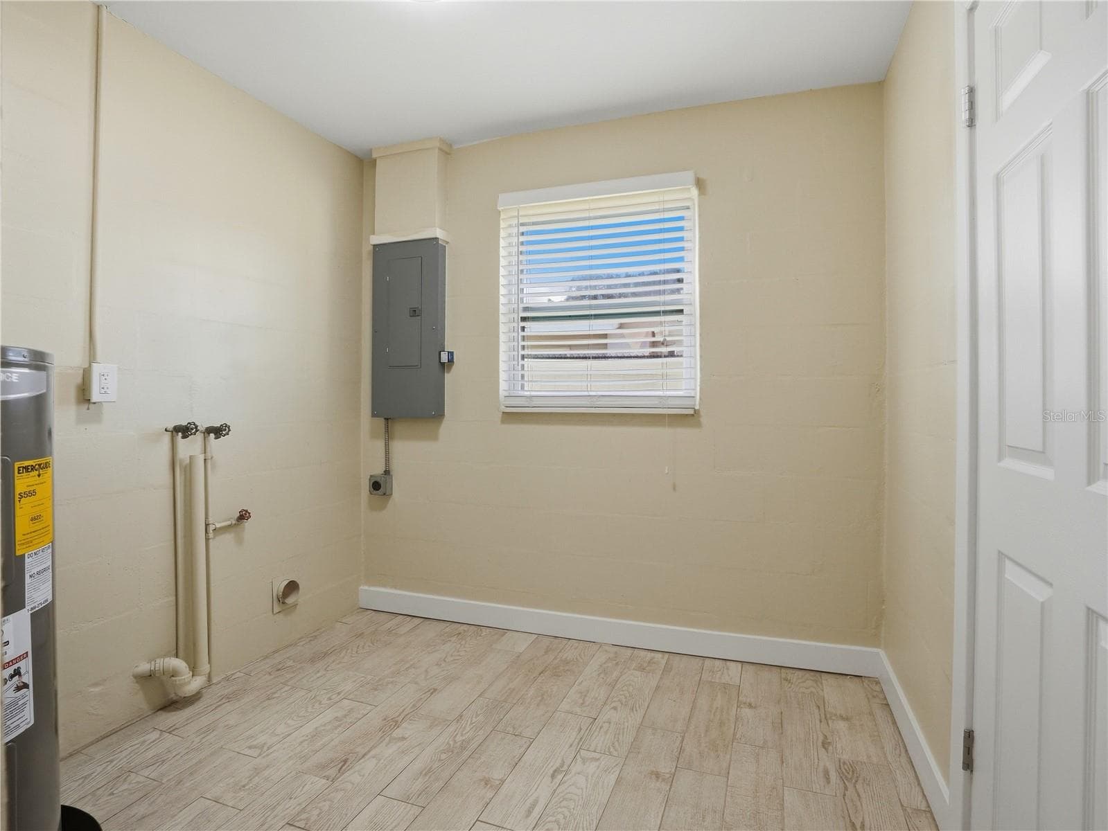 Single Family Residence at 6150 31ST AVE N, ST PETERSBURG, photo 23 of 37