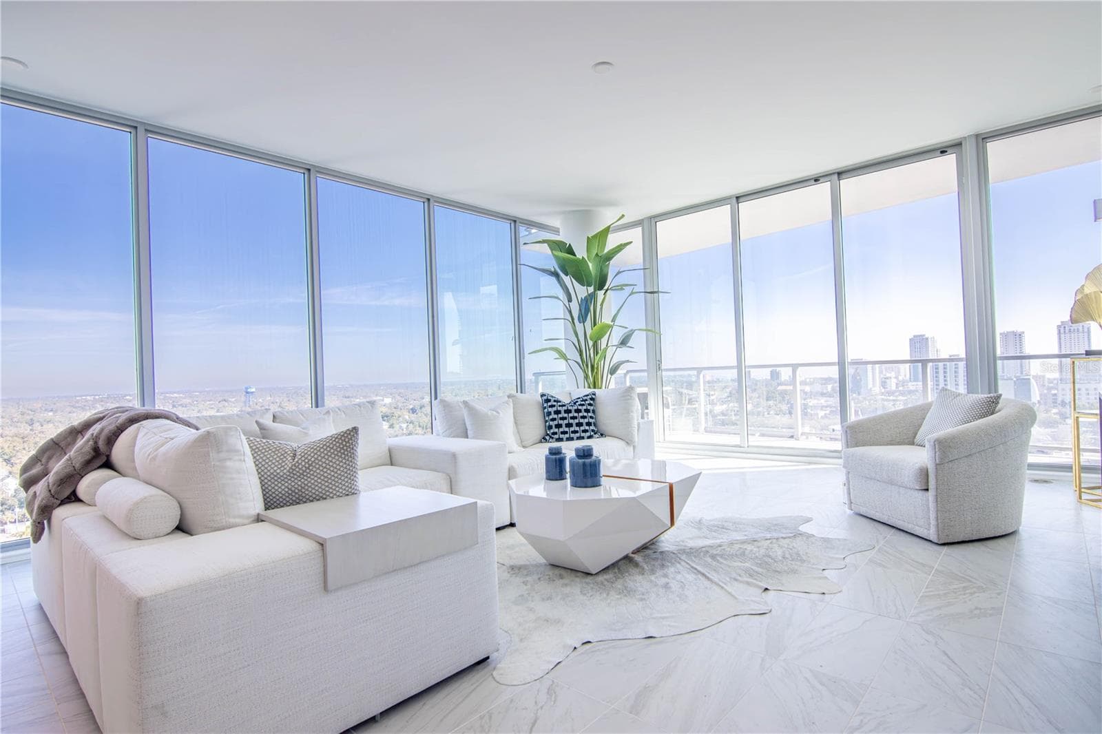 Stunning north east corner views - 777 3RD AVE N #1503, ST PETERSBURG