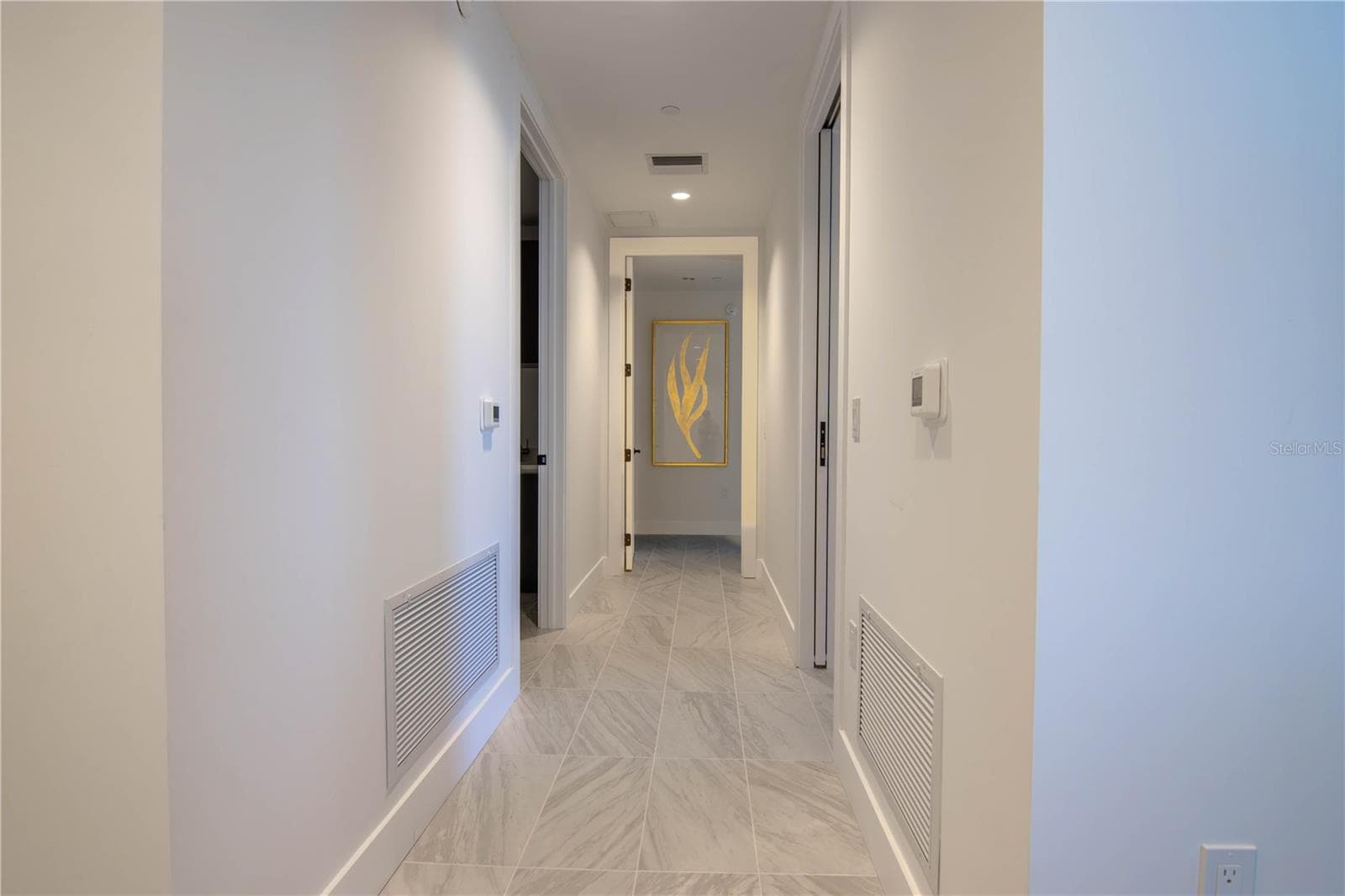 Condominium at 777 3RD AVE N #1503, ST PETERSBURG, photo 8 of 29
