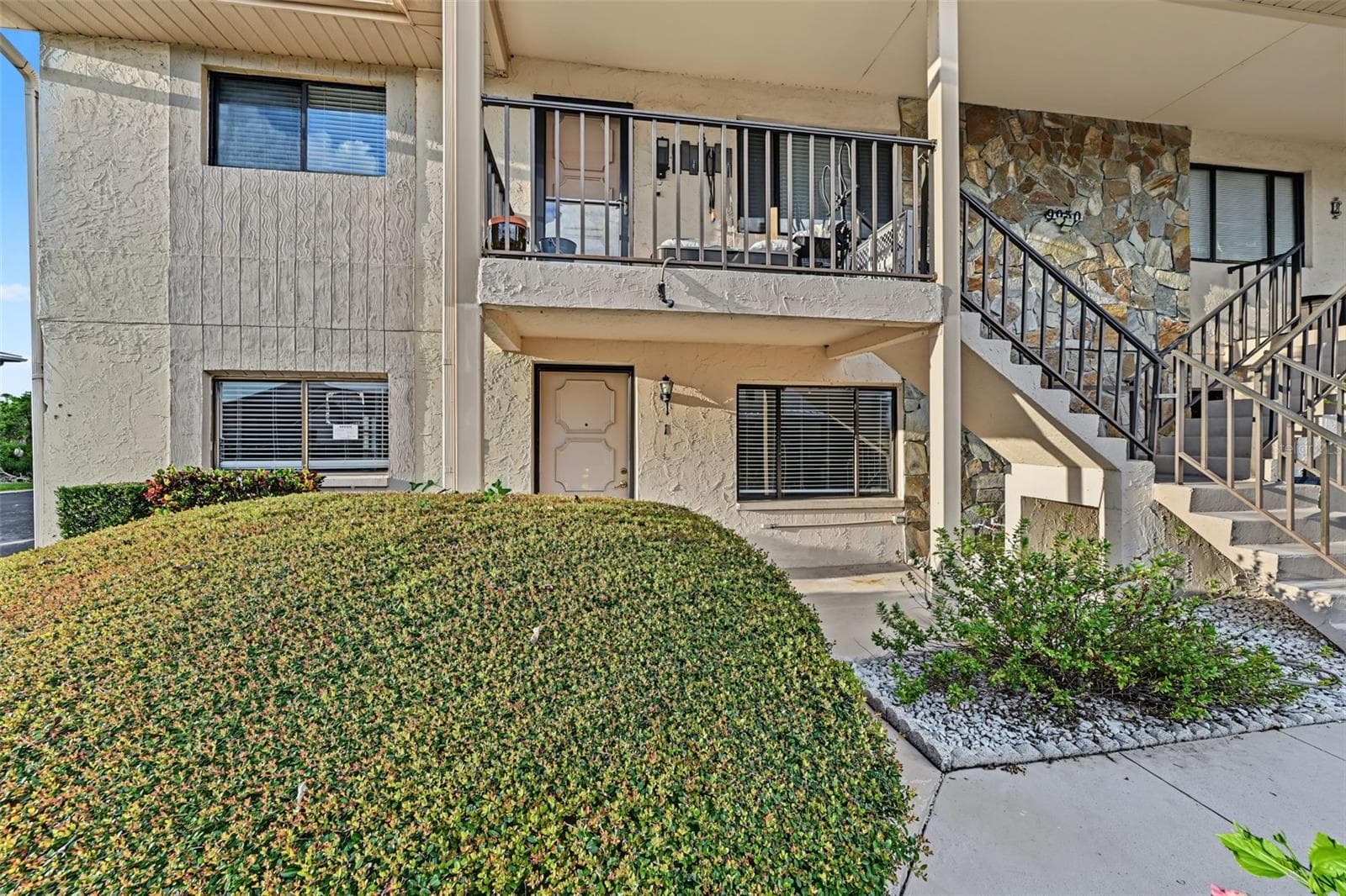 Condominium at 9930 EAGLES POINT CIR #1, PORT RICHEY, photo 9 of 81