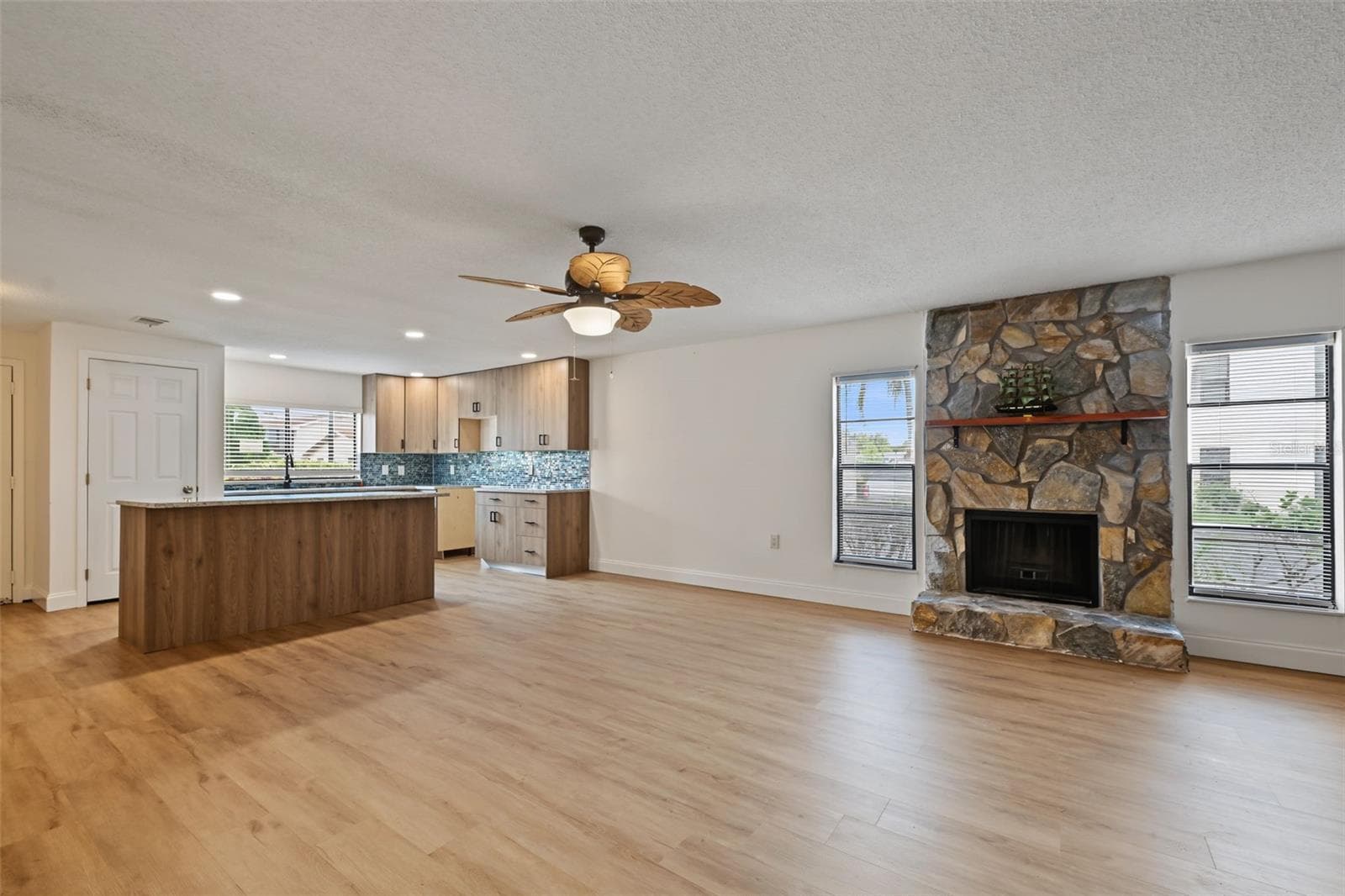 Condominium at 9930 EAGLES POINT CIR #1, PORT RICHEY, photo 11 of 81