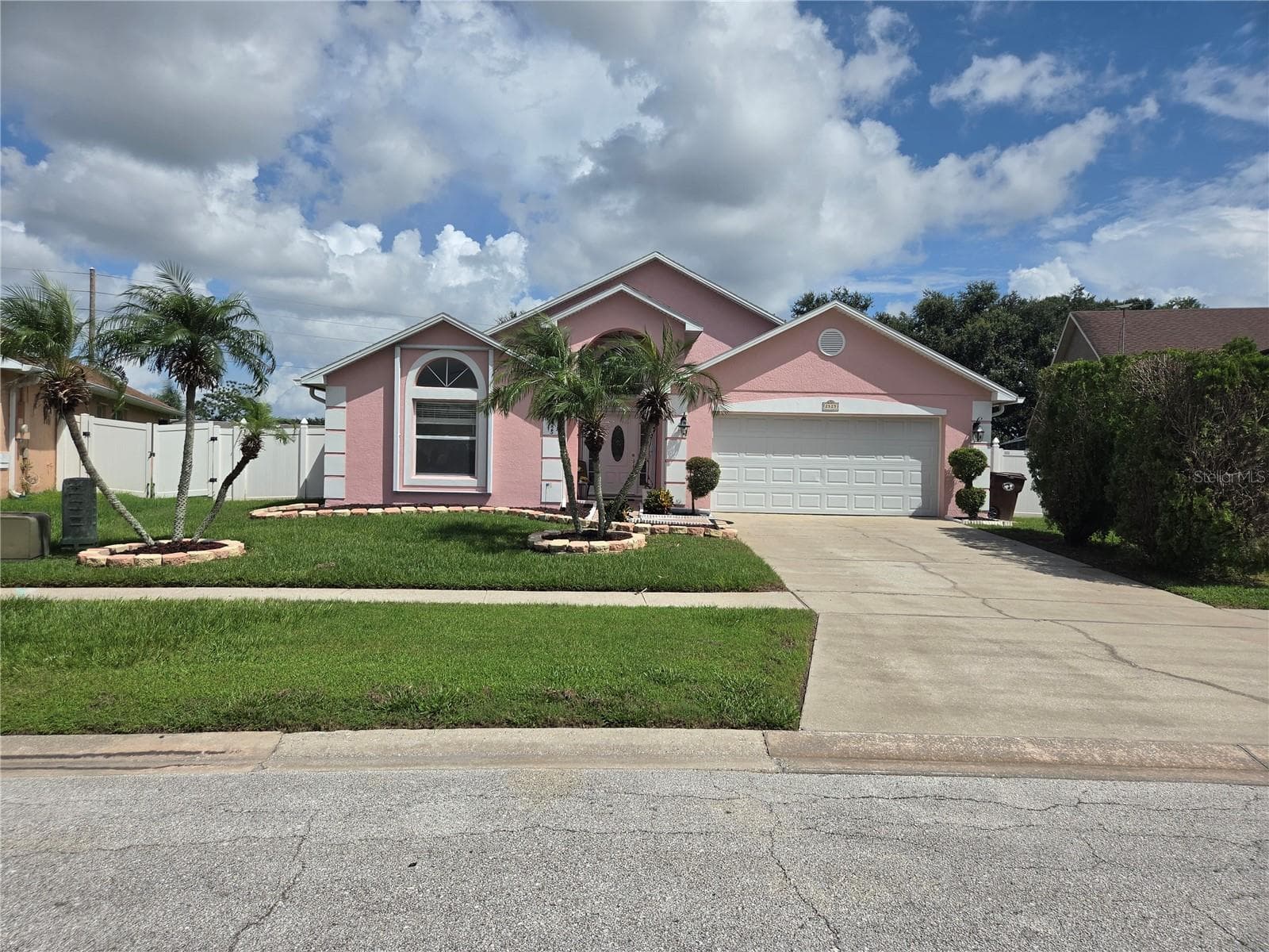 Single Family Residence at 2525 HIKERS CT, KISSIMMEE, photo 4 of 51