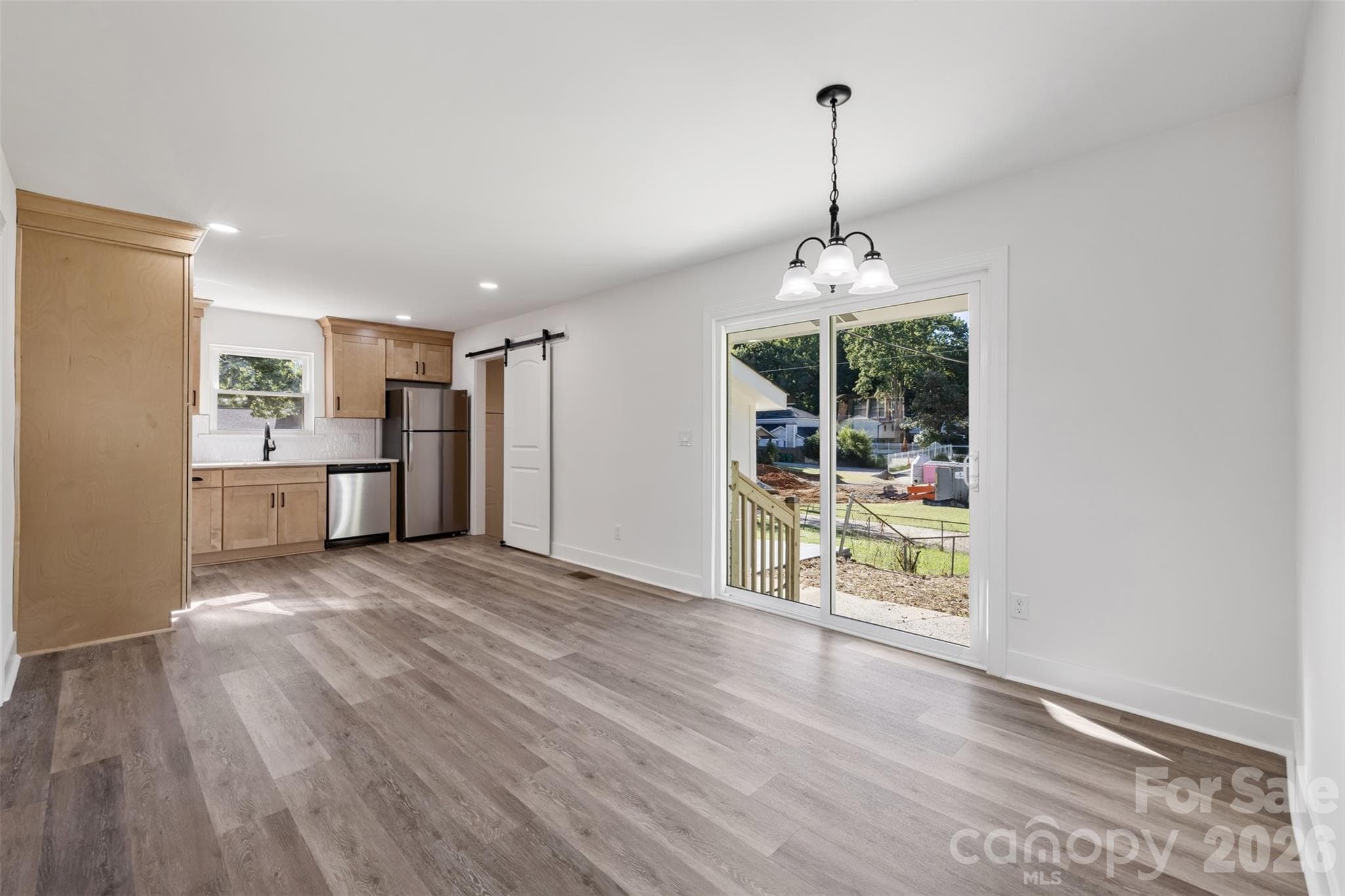 Single Family Residence at 5618 Snow White Lane, Charlotte, photo 9 of 25