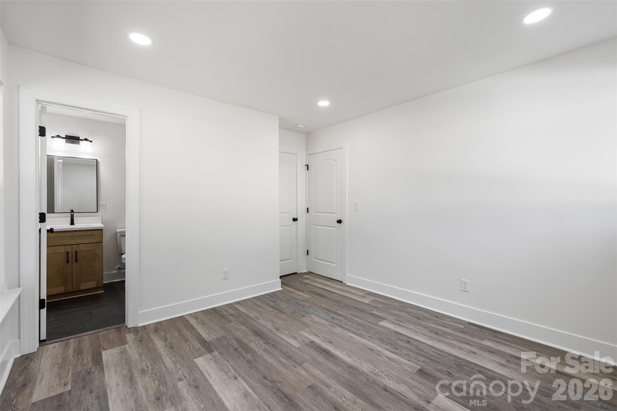 Single Family Residence at 5618 Snow White Lane, Charlotte, photo 17 of 25