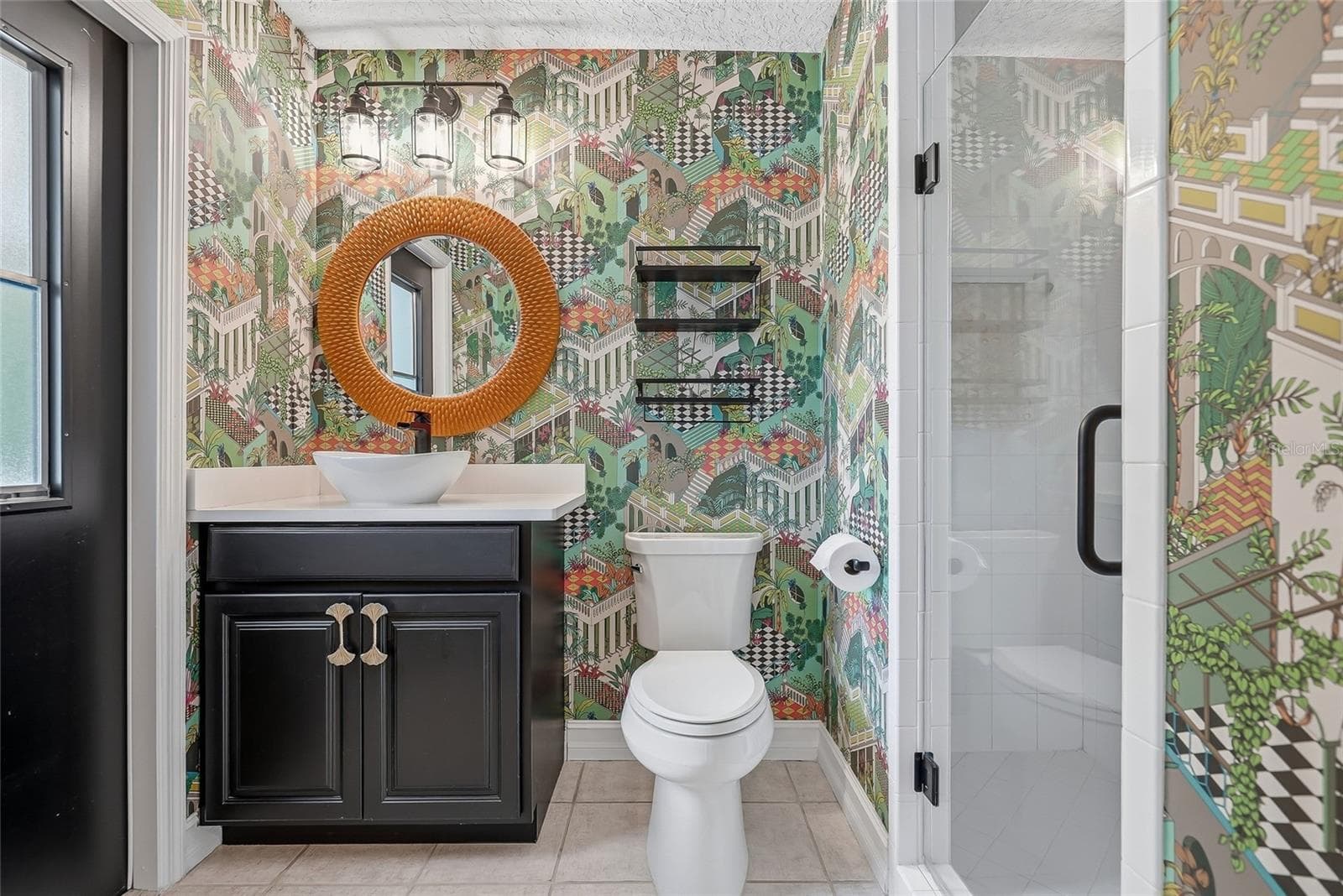 Style points! Your guests will feel like they are staying in a posh coastal hotel! - 4851 WINDMILL PALM TER NE, ST PETERSBURG
