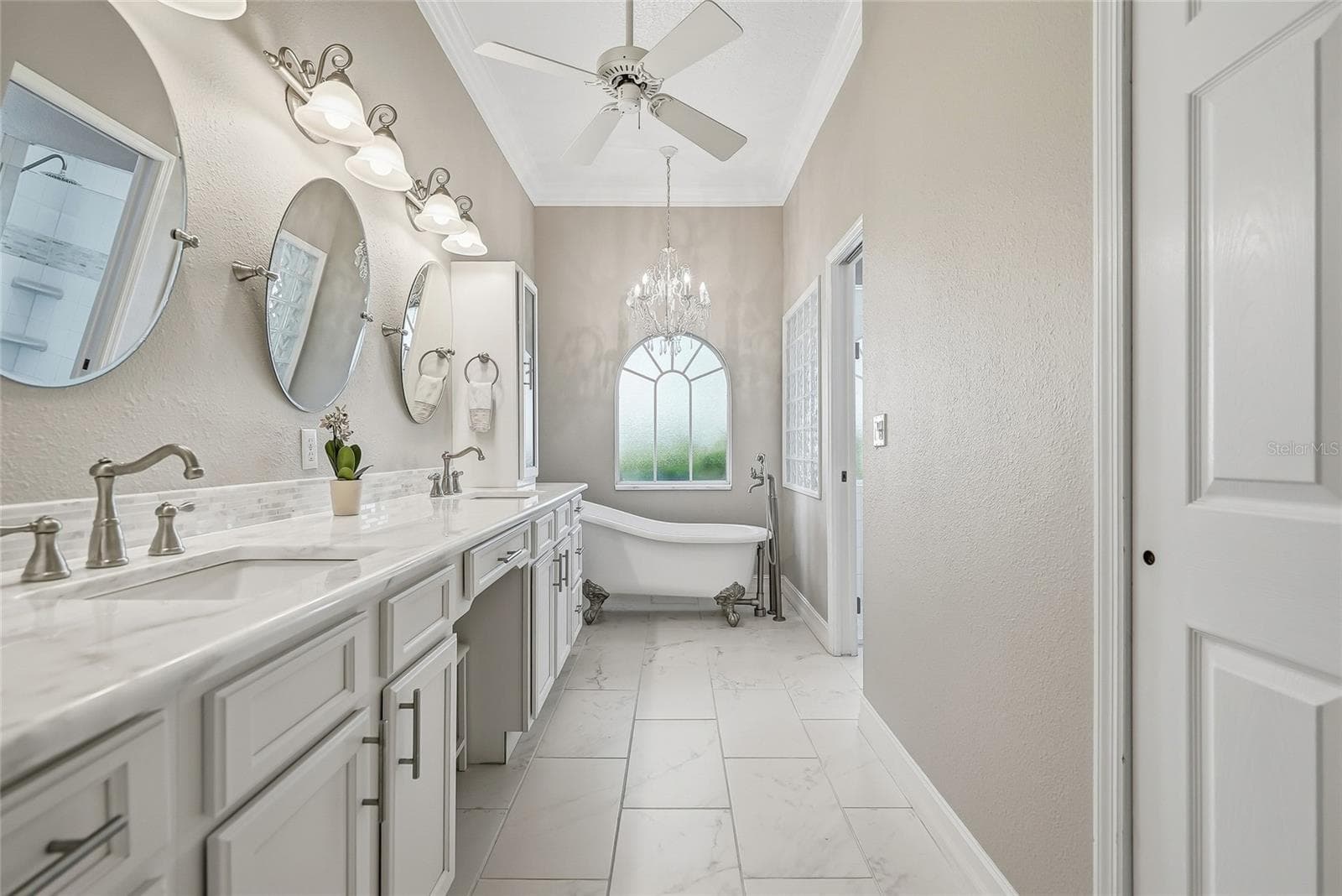 Thoughtfully designed custom cabinetry. - 4851 WINDMILL PALM TER NE, ST PETERSBURG