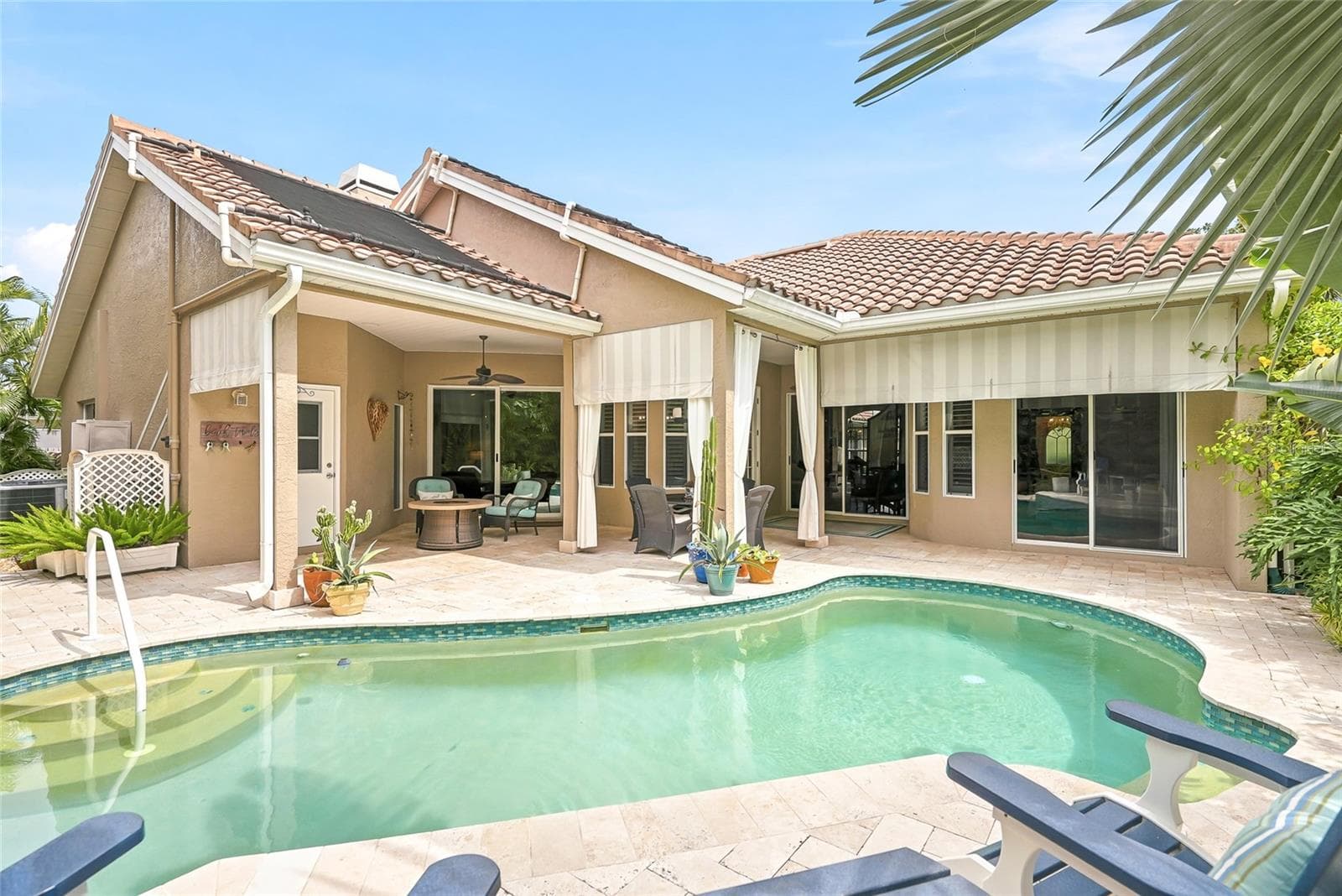 Solar heated pool for perfect-temperature swimming! - 4851 WINDMILL PALM TER NE, ST PETERSBURG