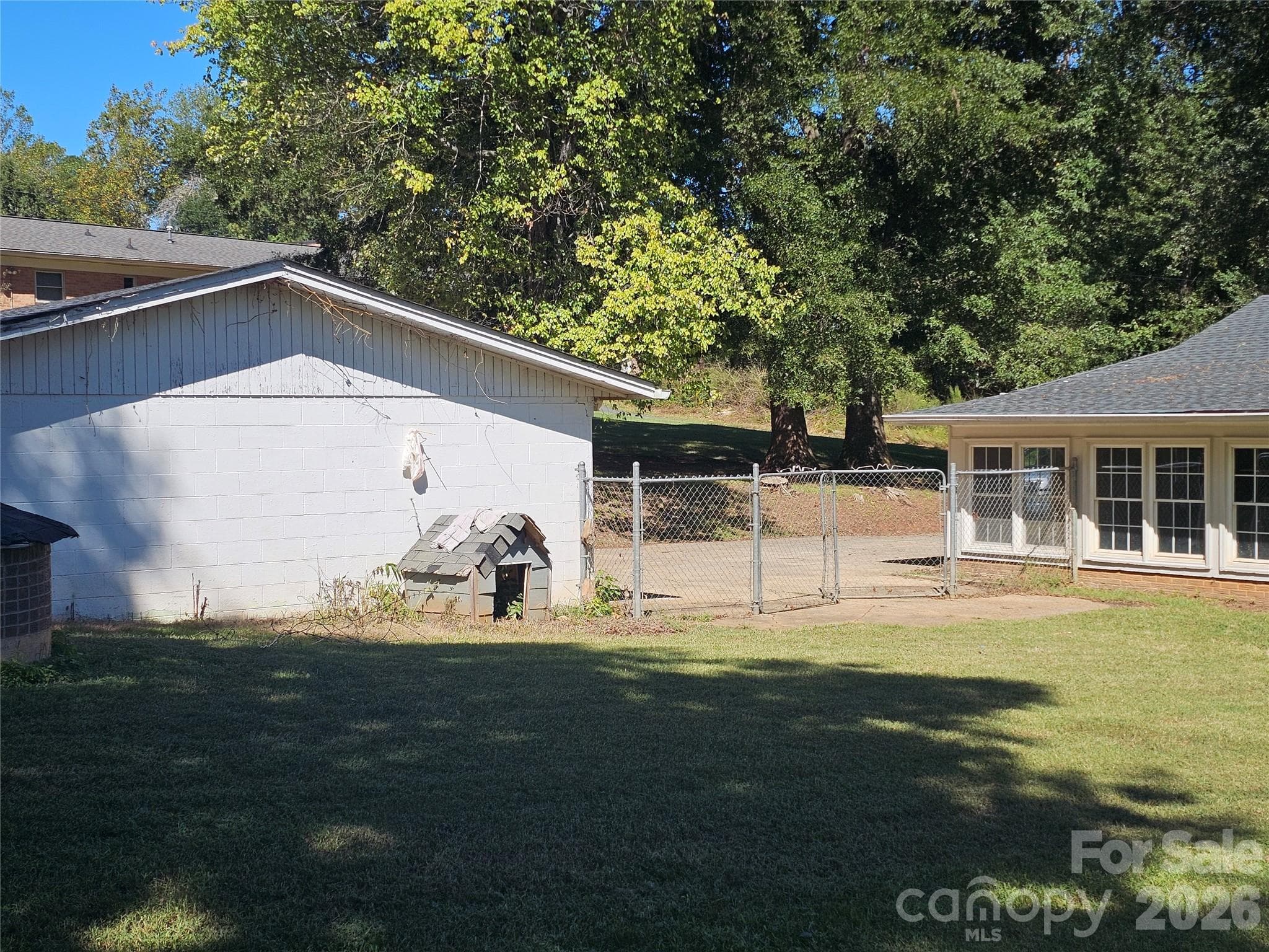 Single Family Residence at 2782 West View Street, Hickory, photo 22 of 32