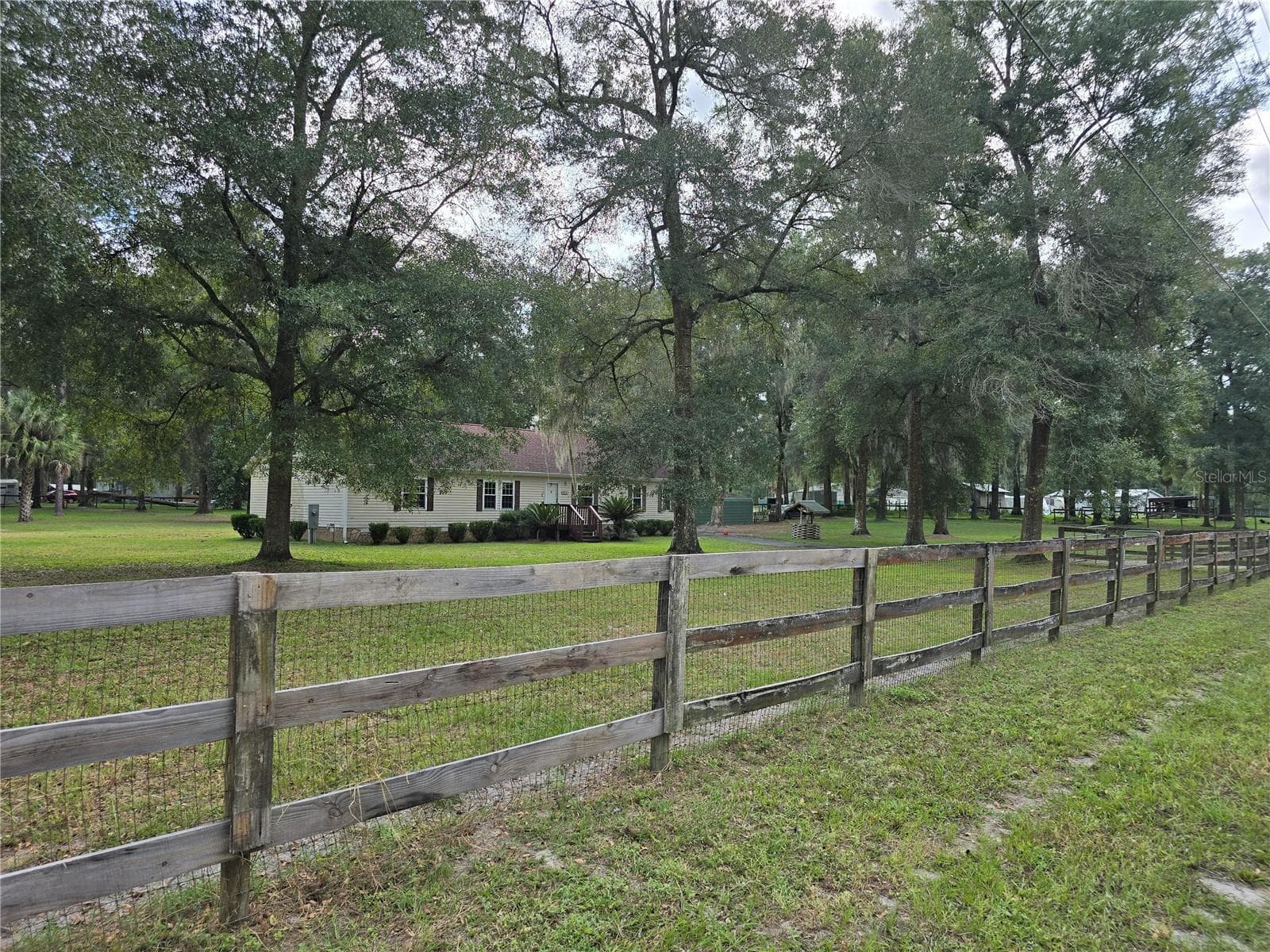 Manufactured Home at 15035 SW 110 AVE, DUNNELLON, photo 4 of 84