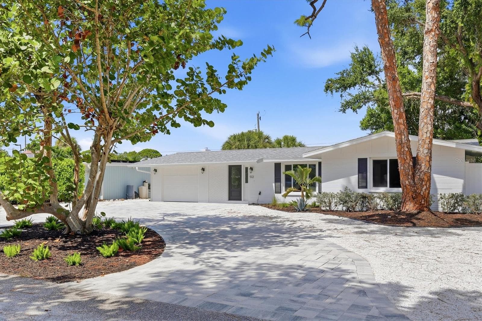 Single Family Residence at 512 SANTE JOSEPH ST, VENICE, photo 2 of 59