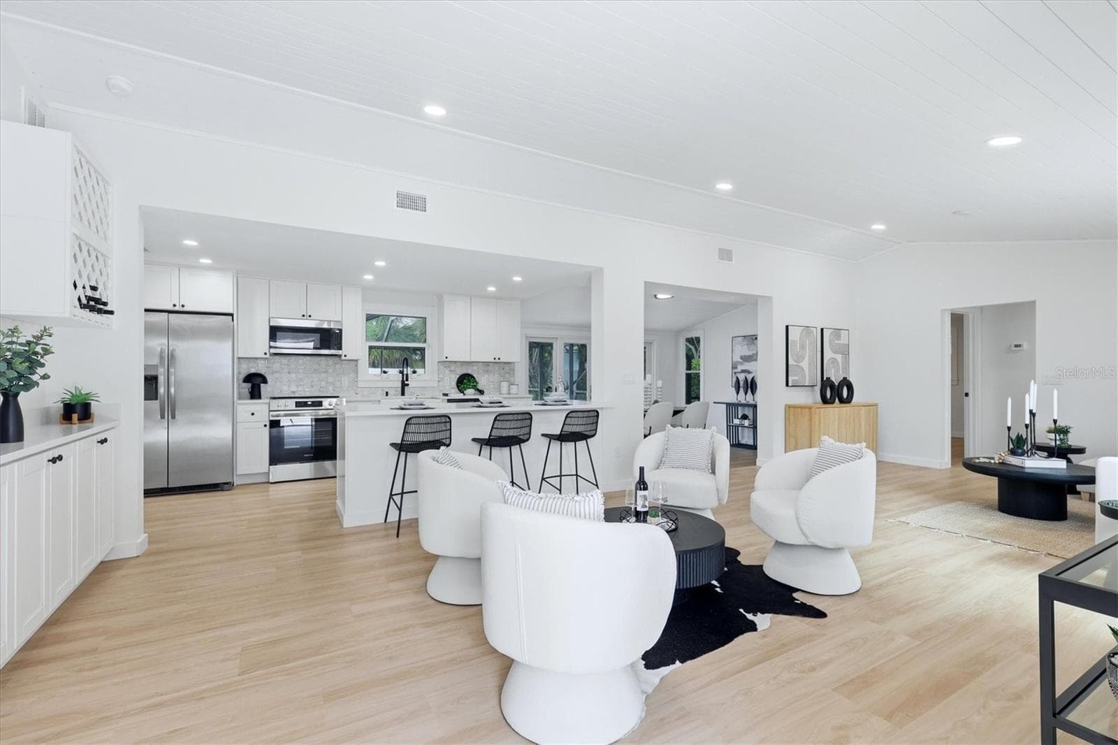 Single Family Residence at 512 SANTE JOSEPH ST, VENICE, photo 5 of 59