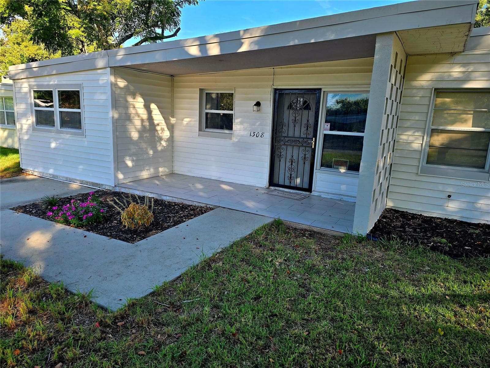 Single Family Residence at 1308 MOORE ST, DAYTONA BEACH, photo 6 of 48